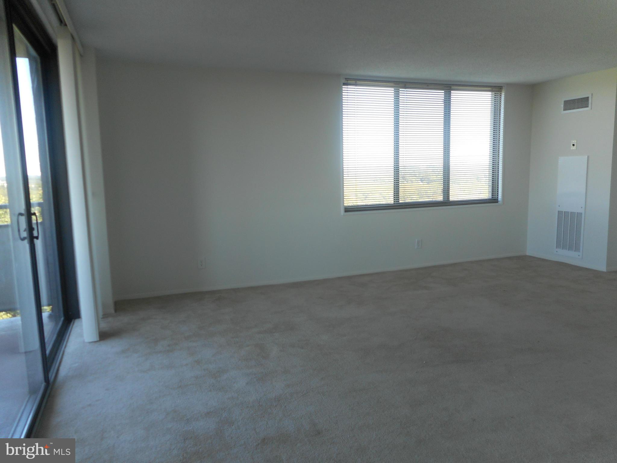 PROMENADE TOWERS - Residential Lease