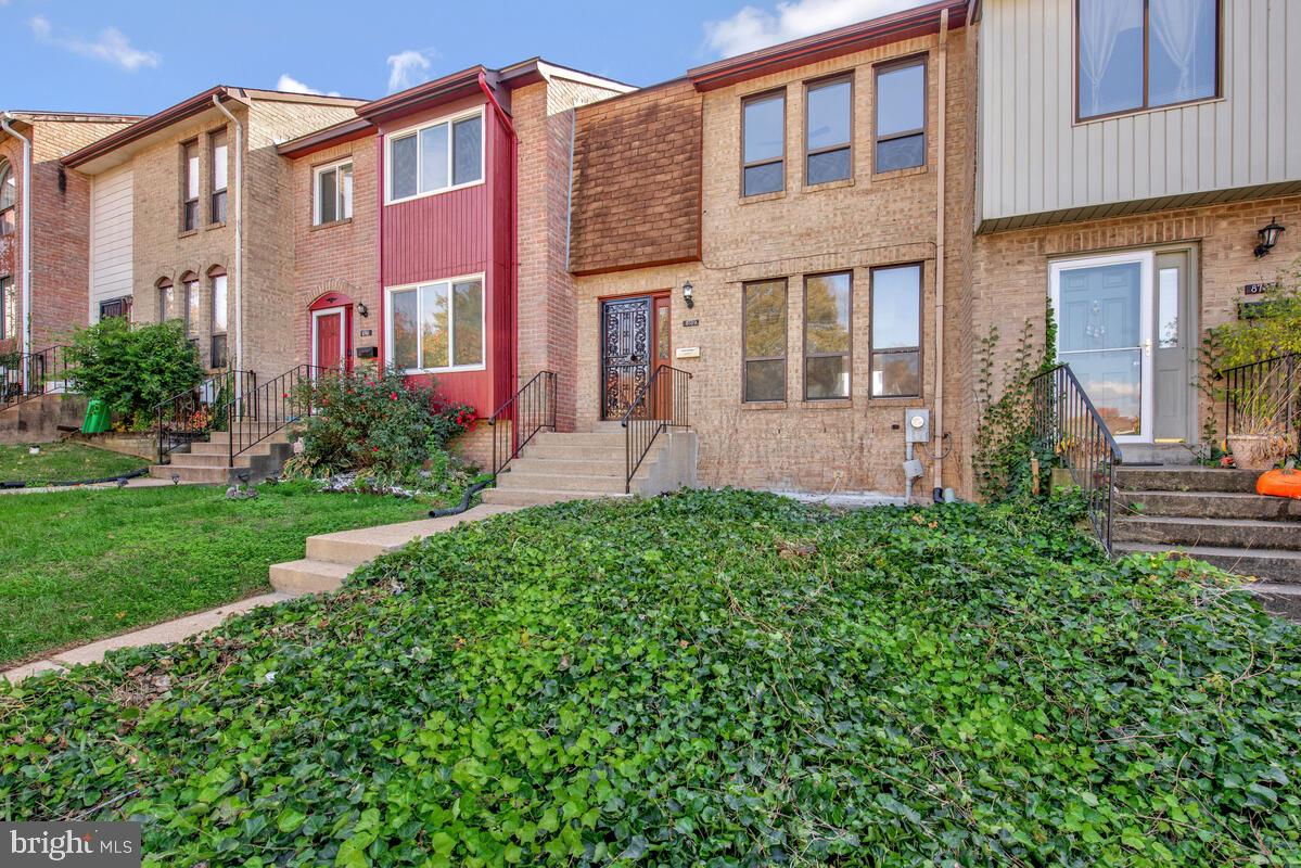 CIPRIANO WOODS - Residential