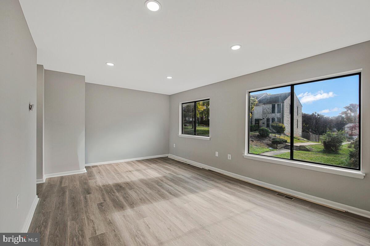 CIPRIANO WOODS - Residential