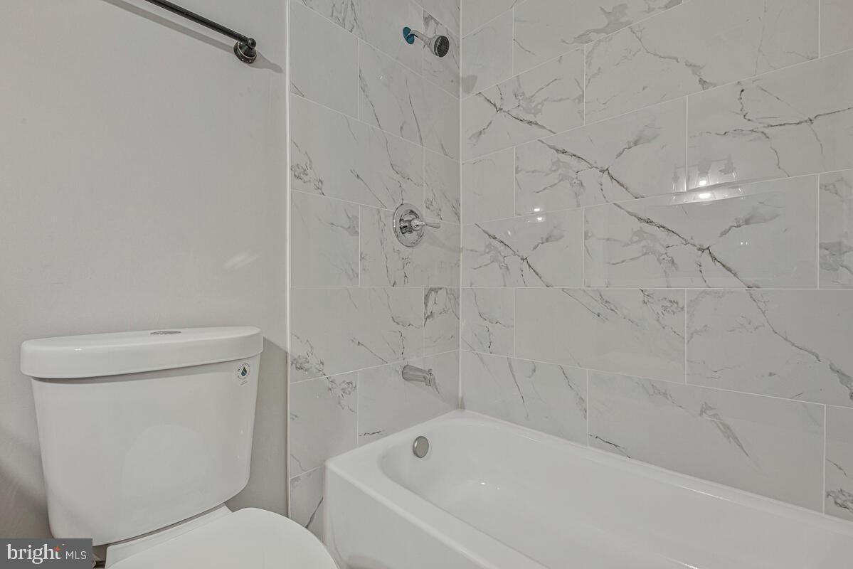 CIPRIANO WOODS - Residential