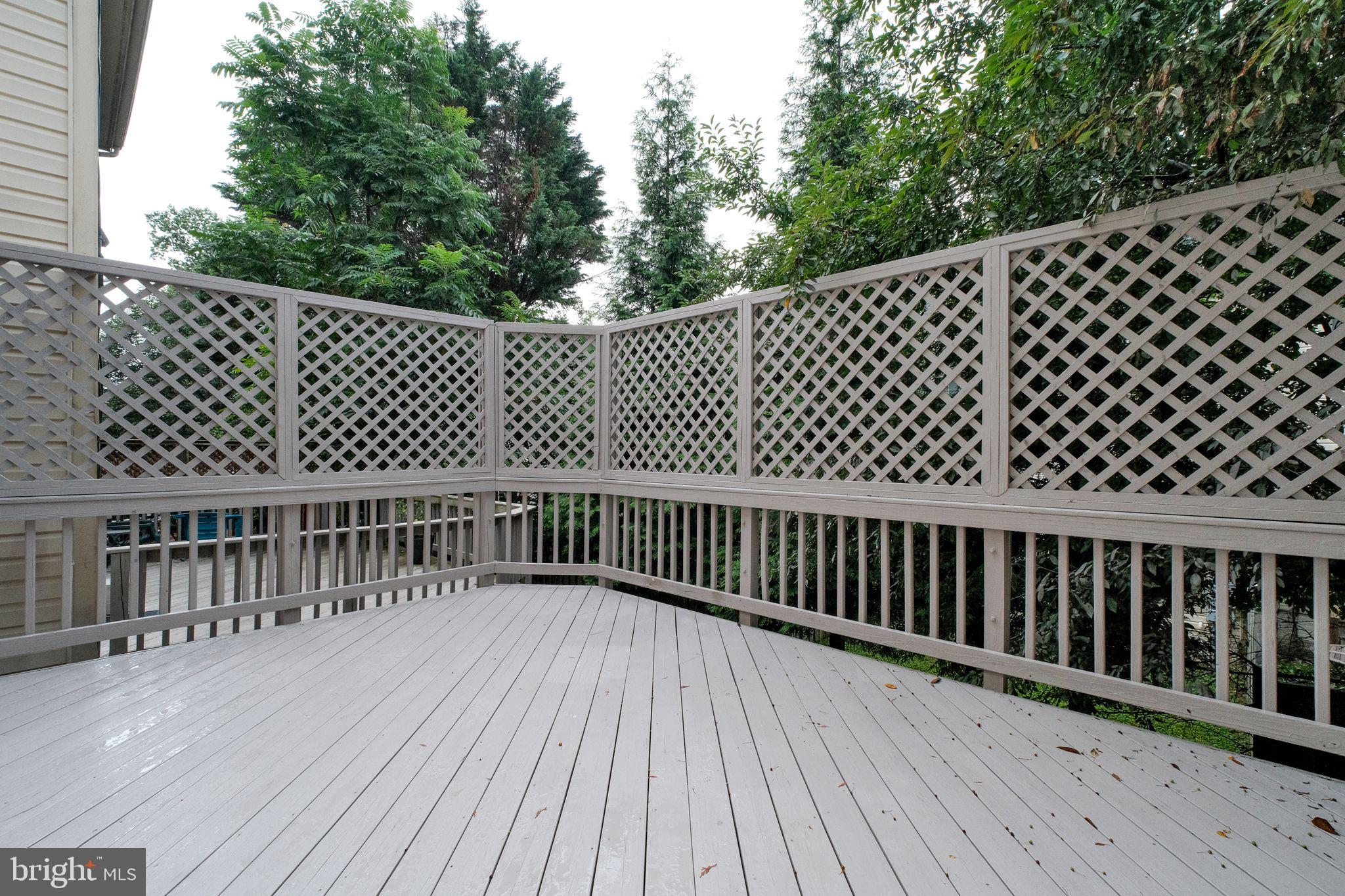 TOWER OAKS - Residential Lease