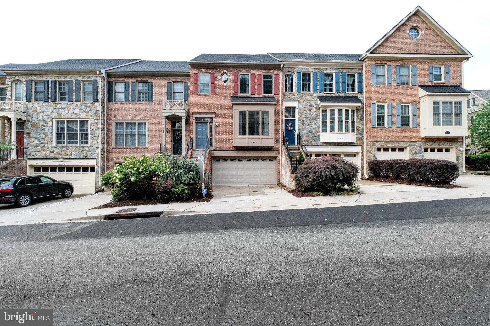 TOWER OAKS - Residential Lease