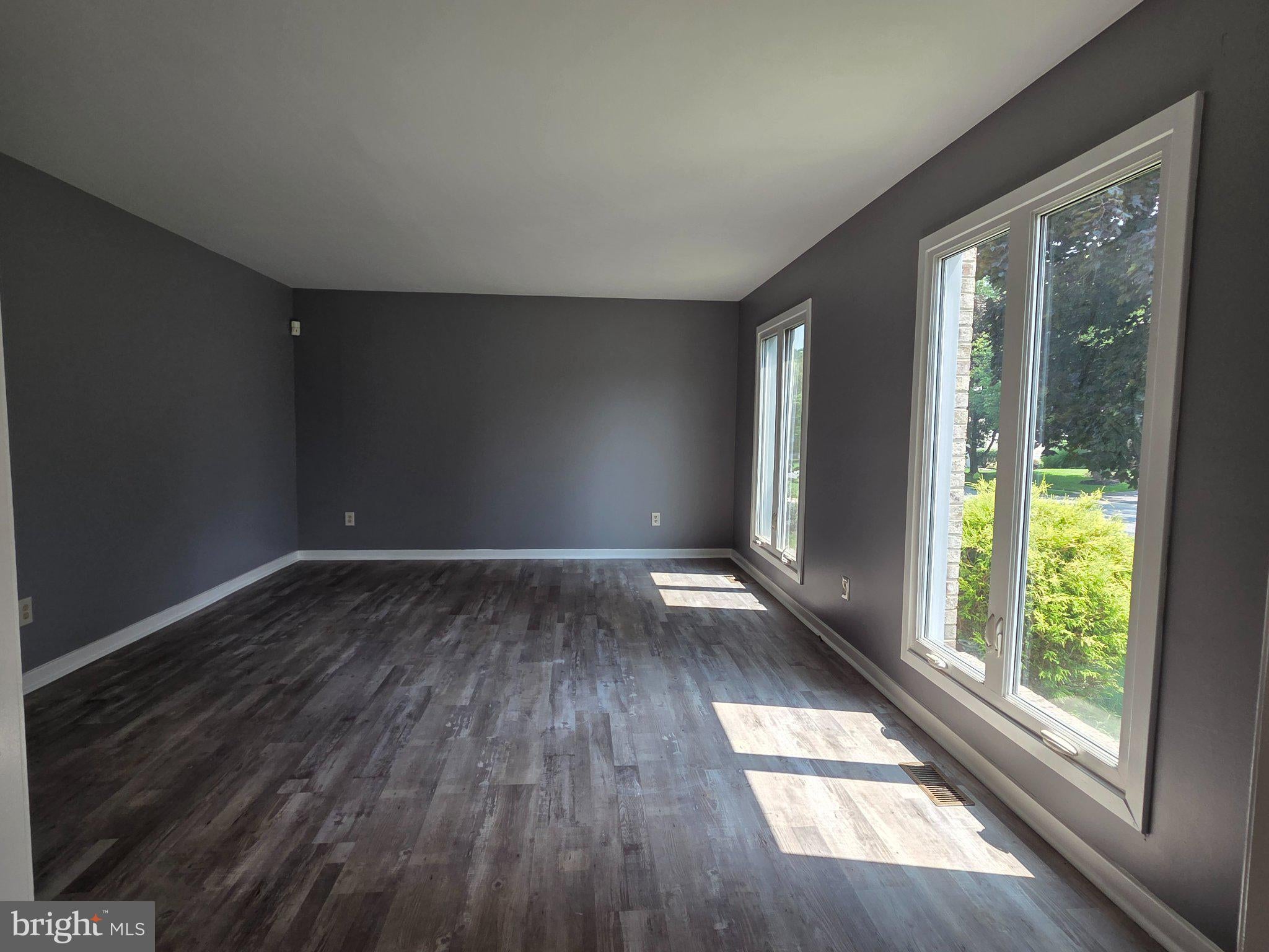 212 FAIRHILL DRIVE