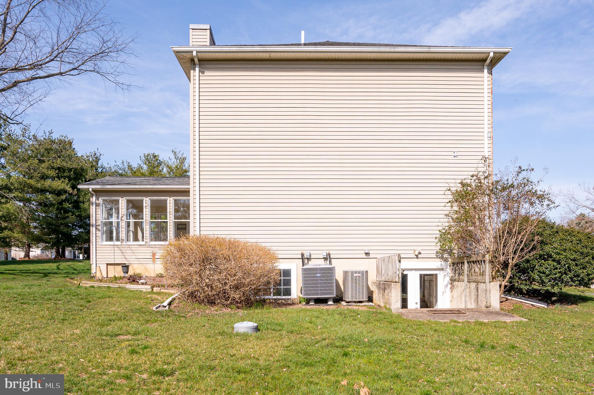 STONEBROOK - Residential