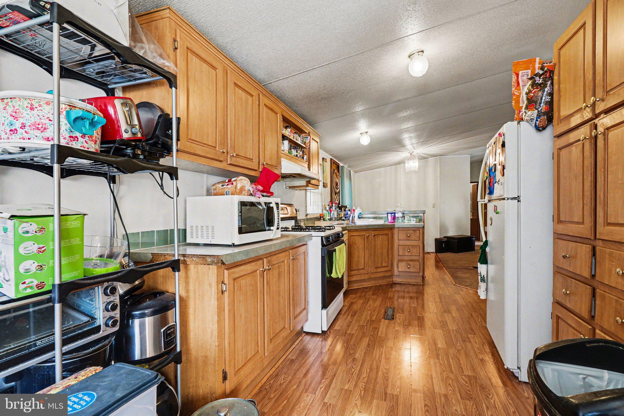 NORTH RIDGE ACRES - Residential