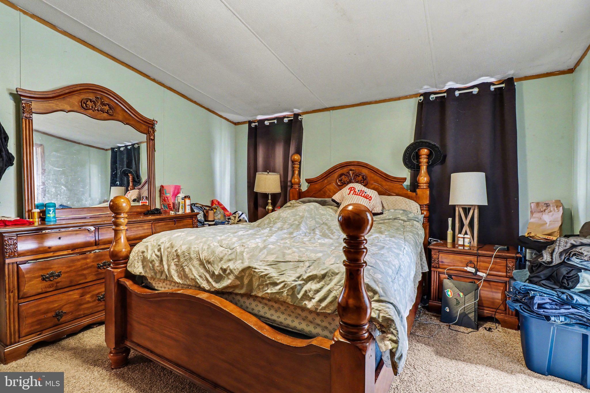 NORTH RIDGE ACRES - Residential