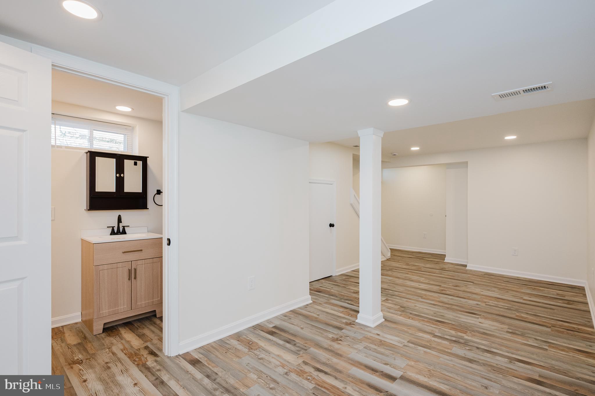 CAMELOT - Residential