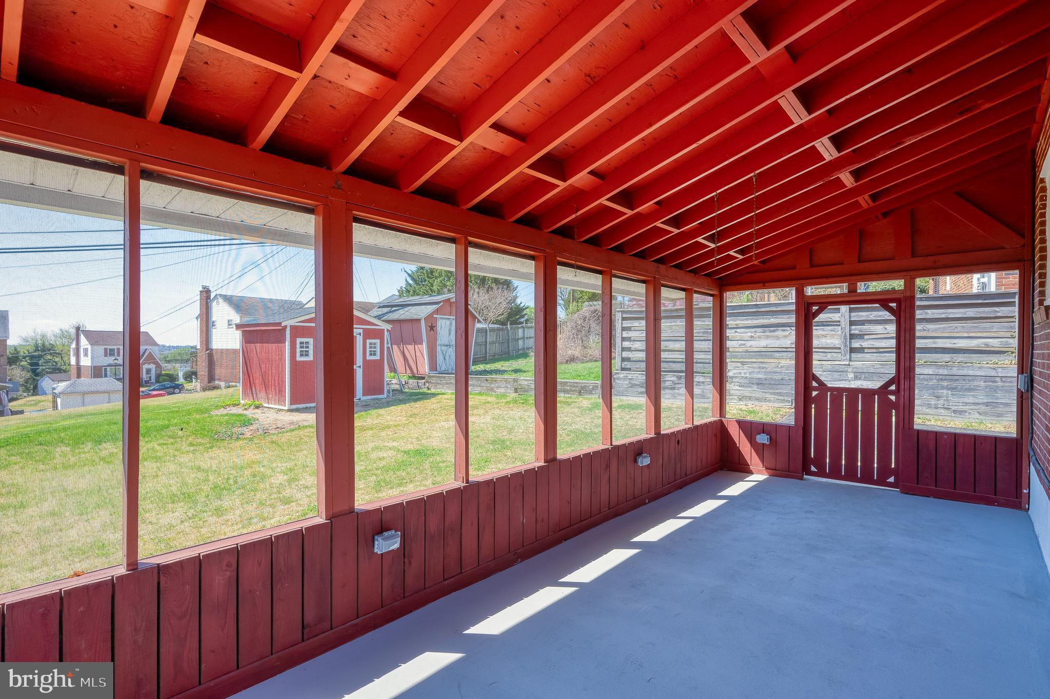 CAMELOT - Residential