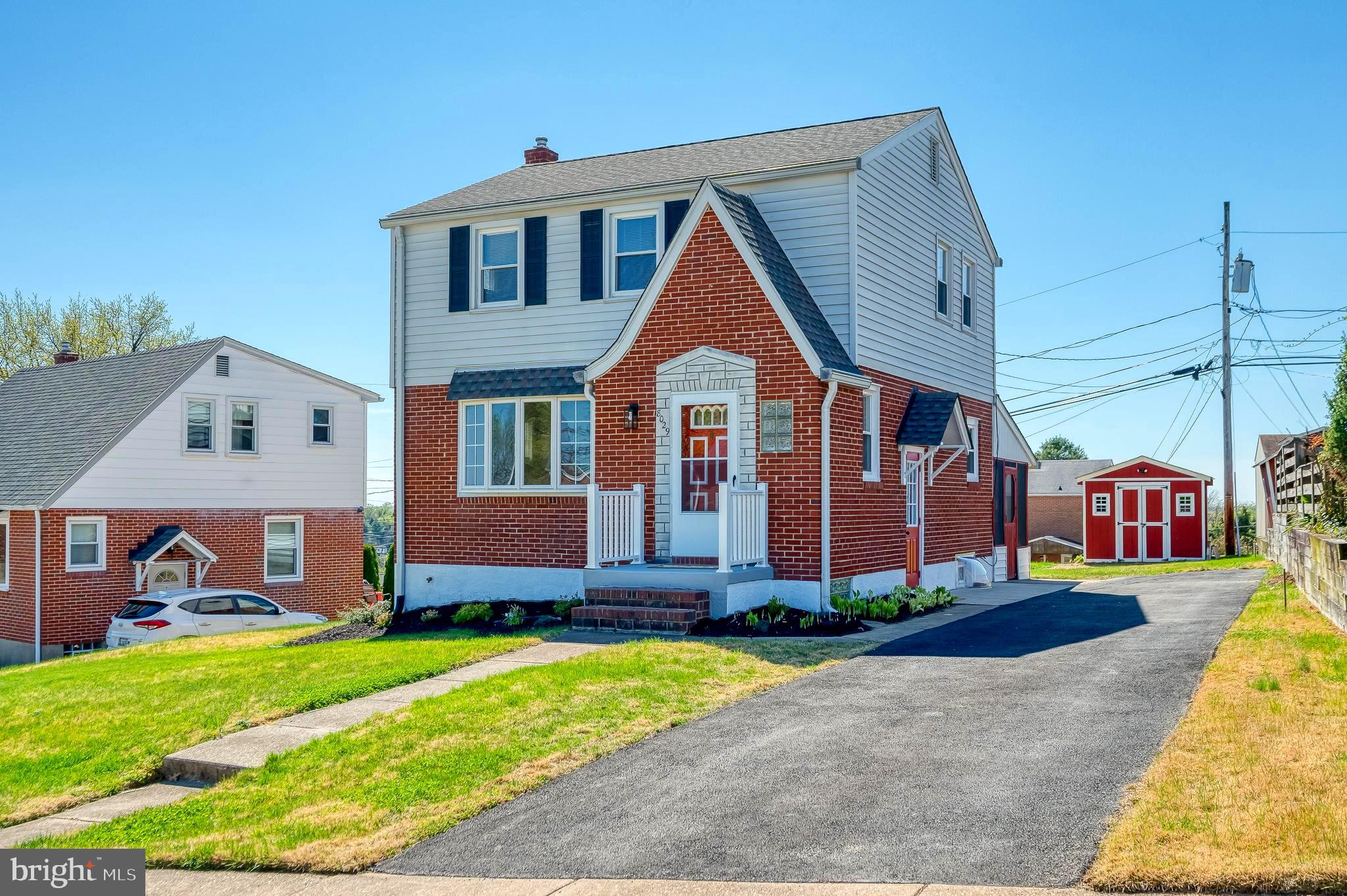 CAMELOT - Residential