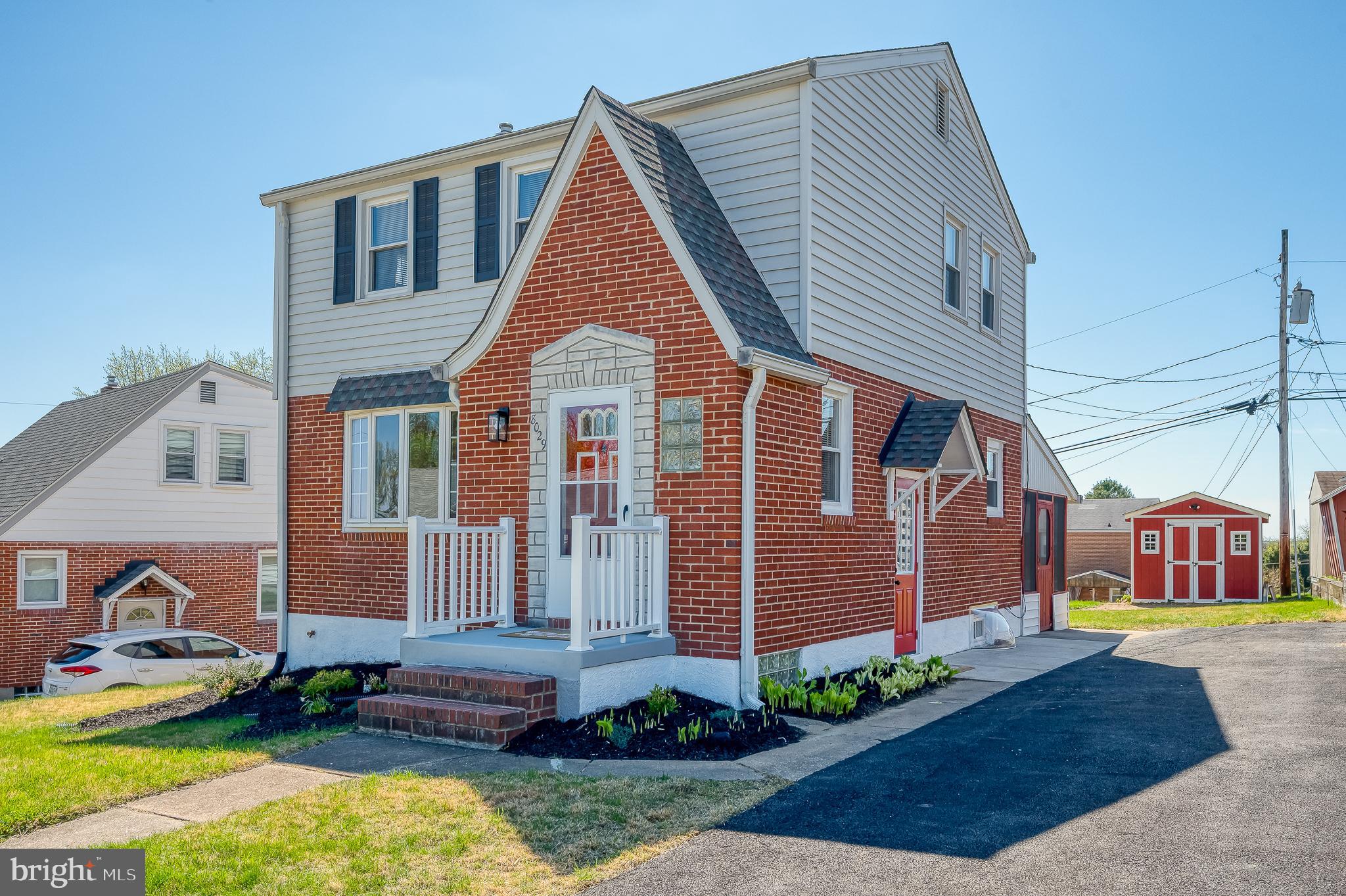 CAMELOT - Residential