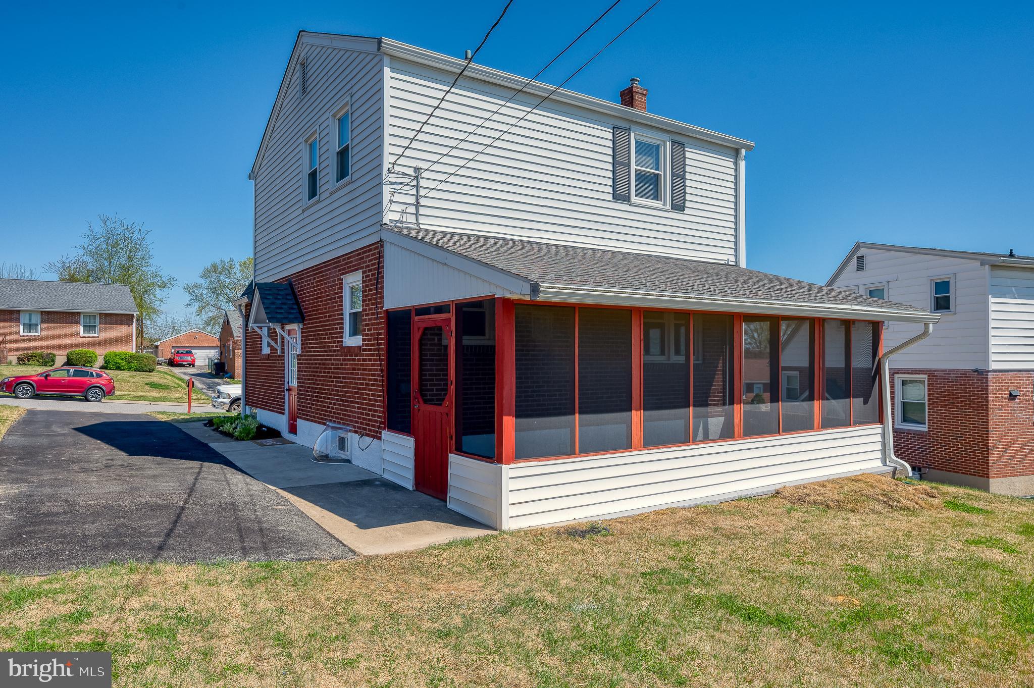 CAMELOT - Residential