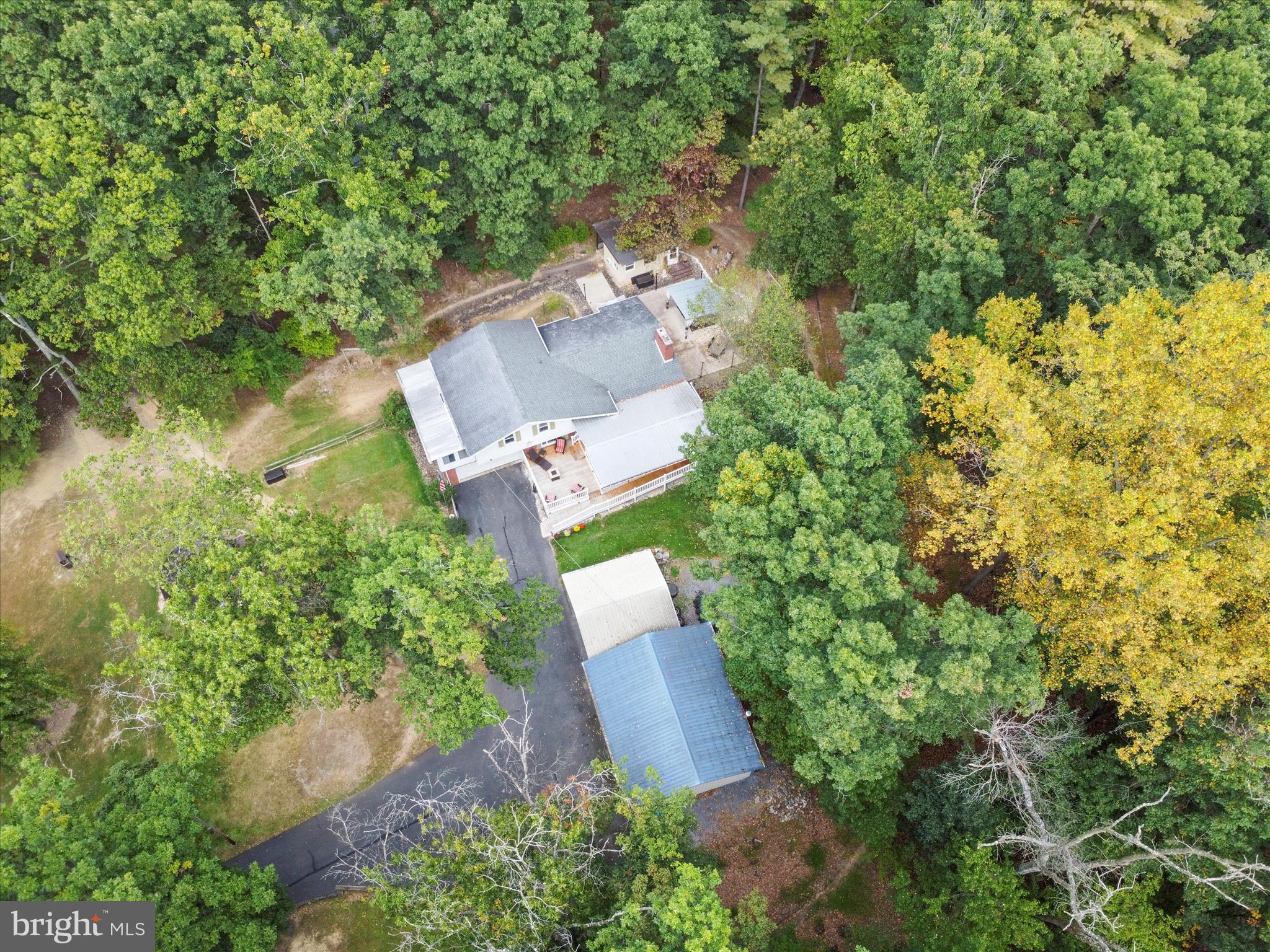 KNOB HILL - Residential