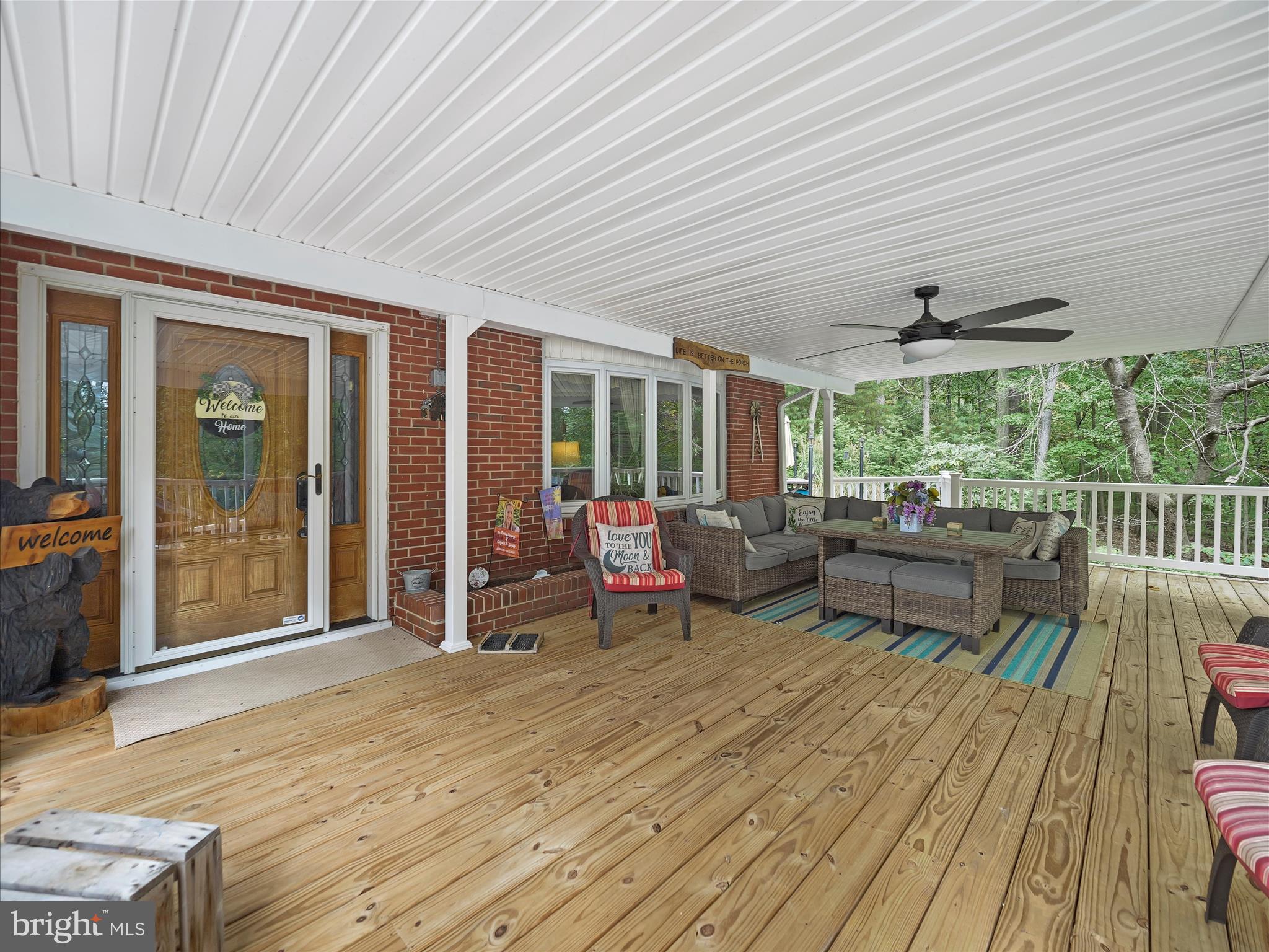 KNOB HILL - Residential