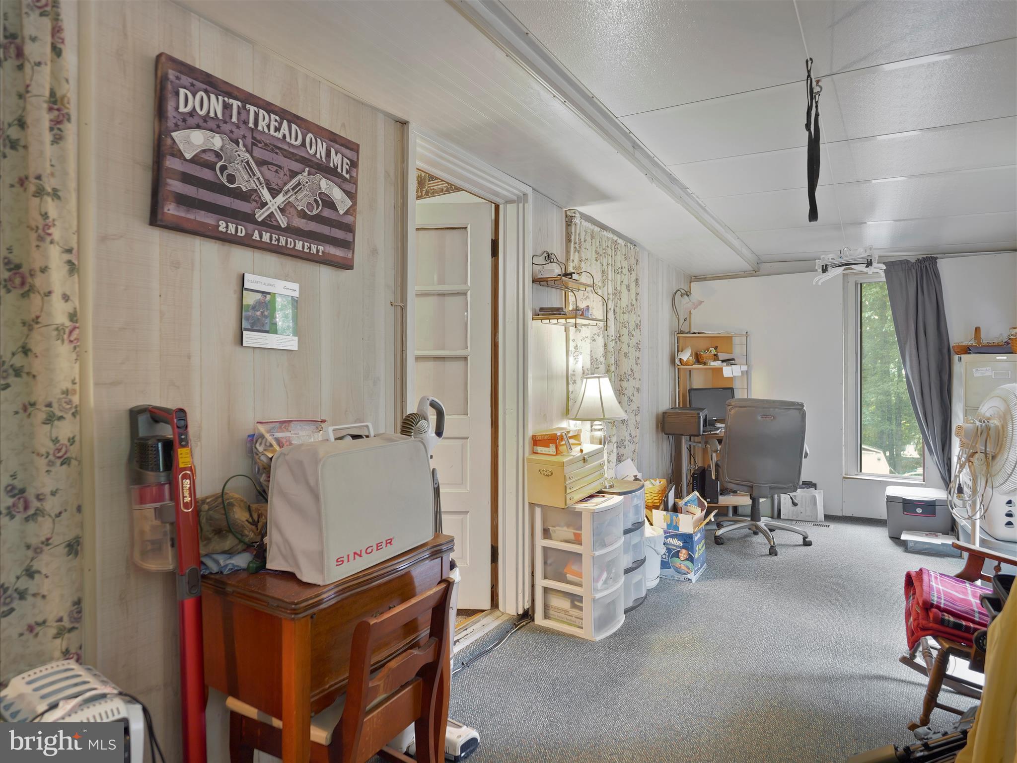 KNOB HILL - Residential