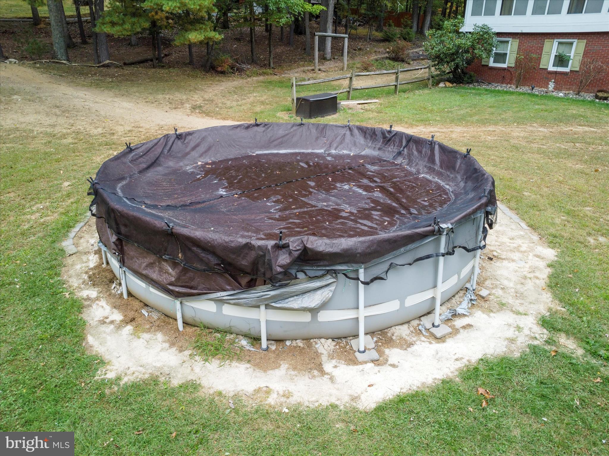 KNOB HILL - Residential