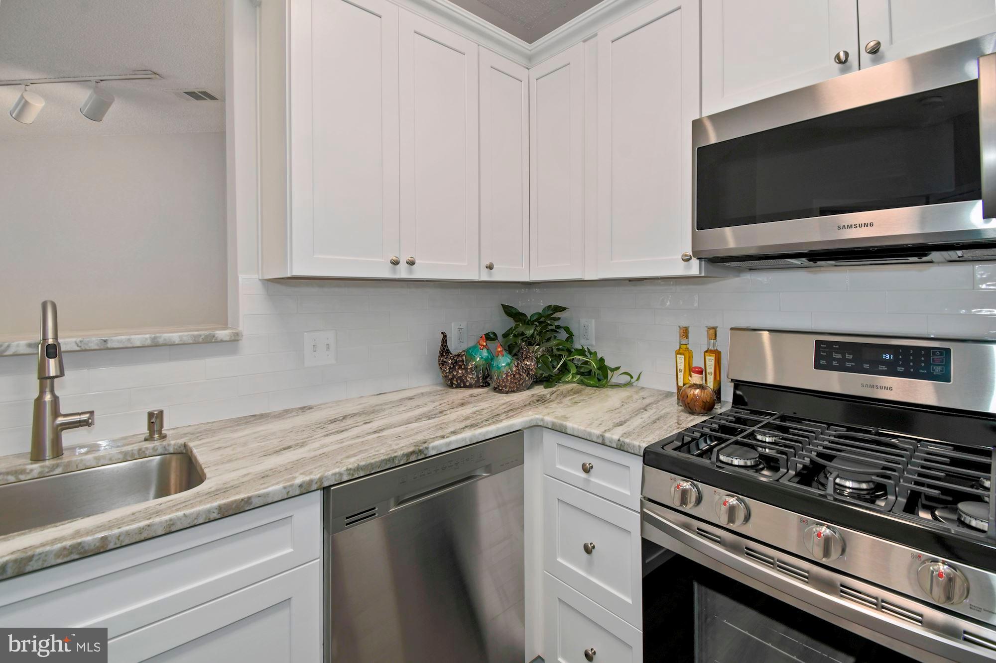 STONECROFT CONDO - Residential