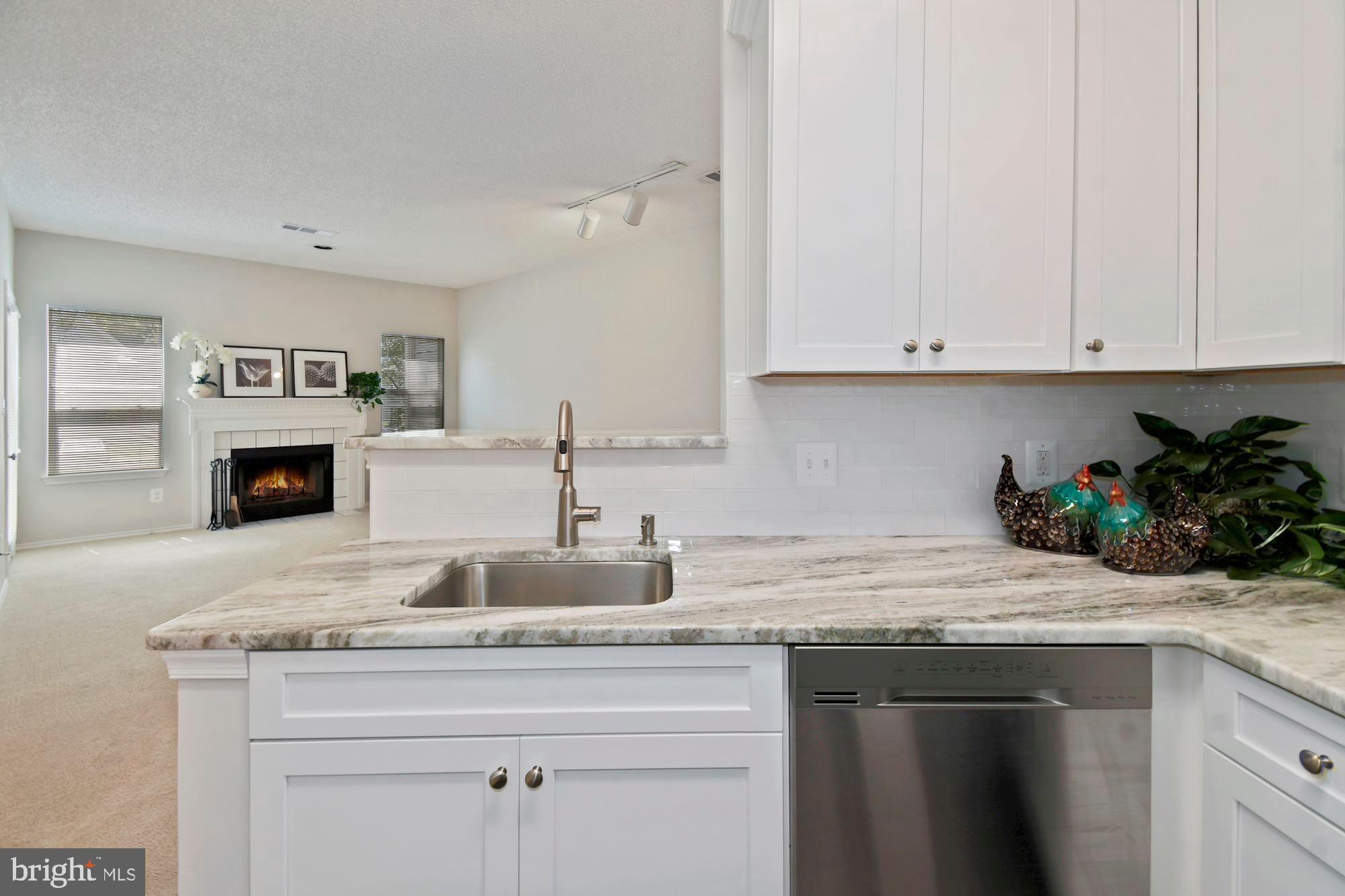 STONECROFT CONDO - Residential