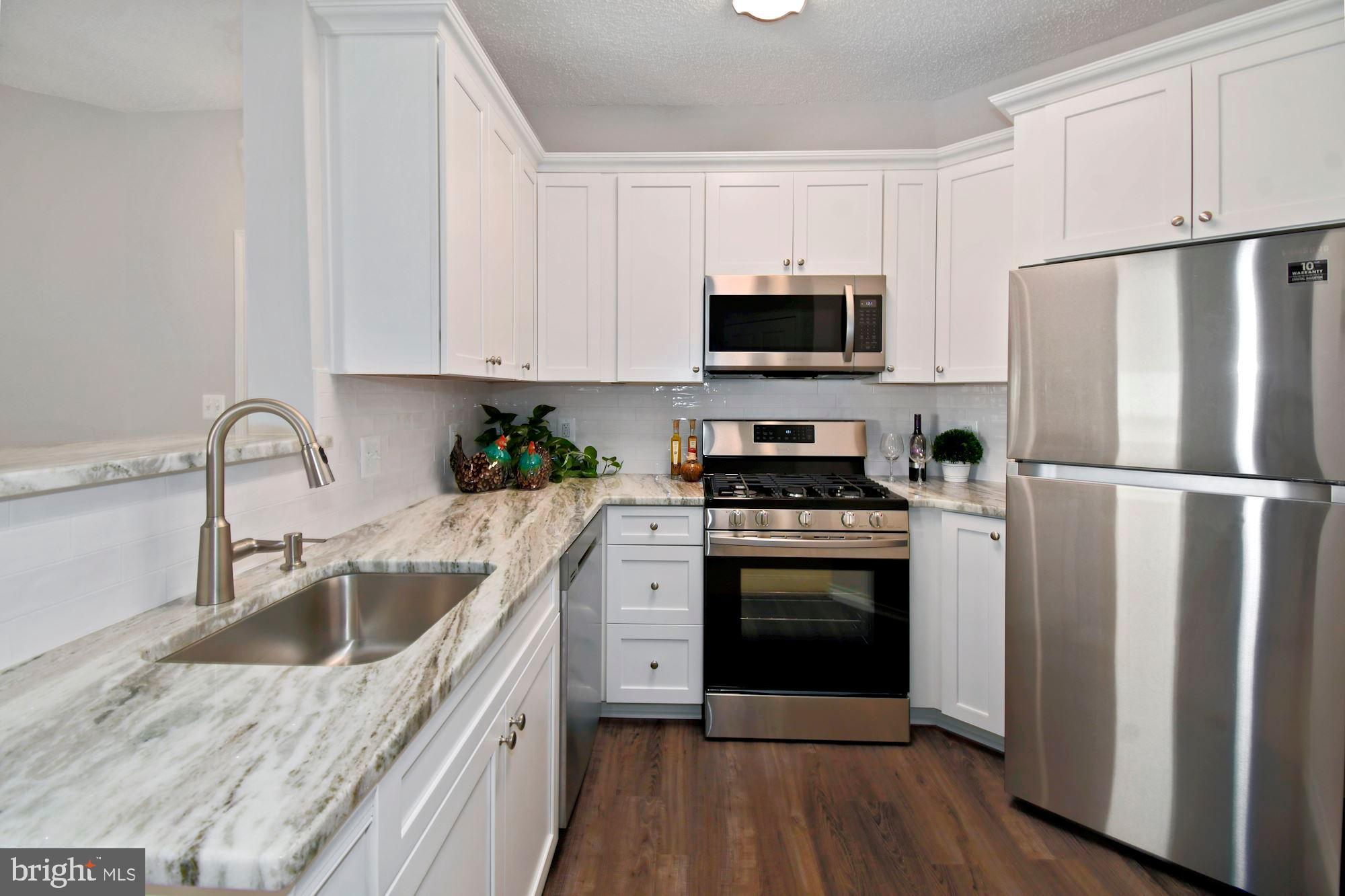 STONECROFT CONDO - Residential