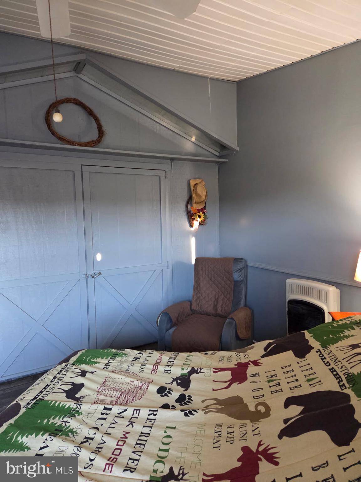 INDIAN ACRES - Residential