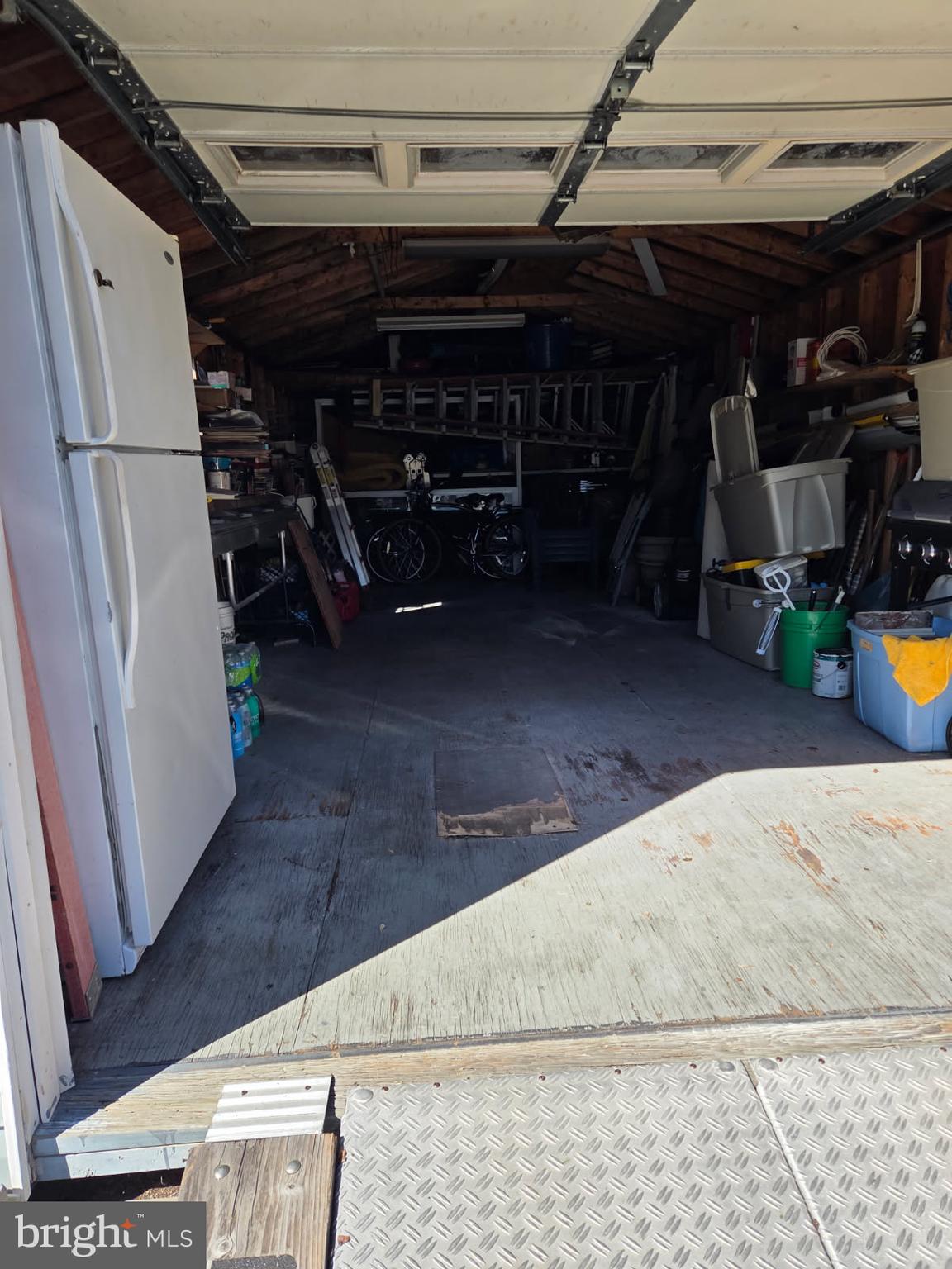 INDIAN ACRES - Residential