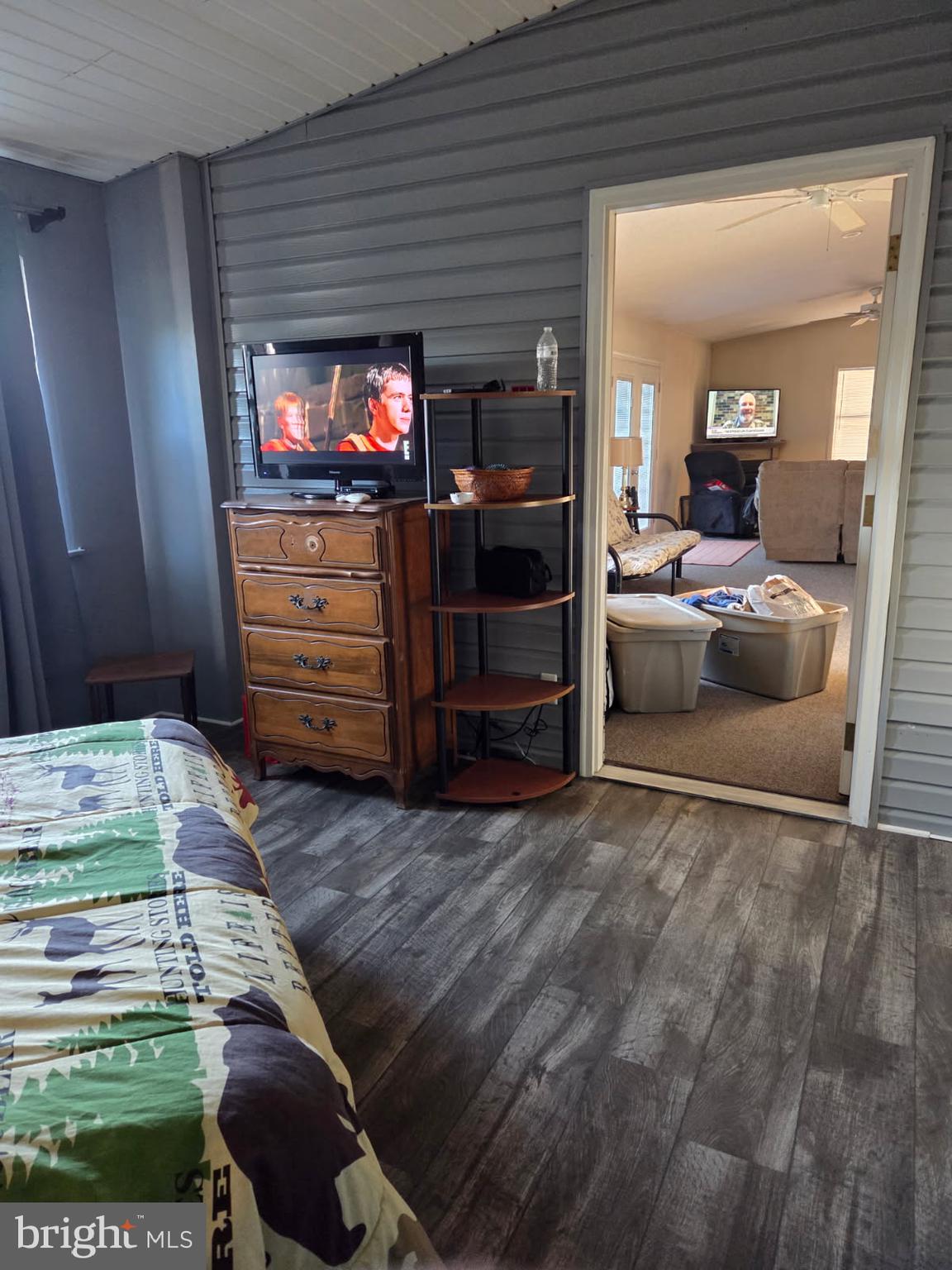 INDIAN ACRES - Residential