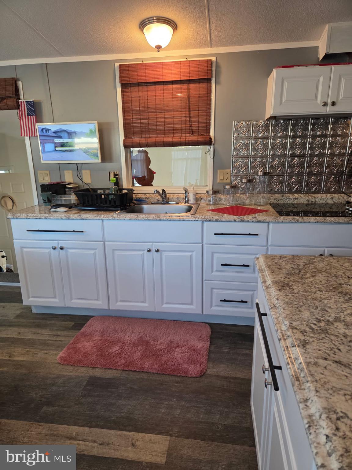 168, 169 & 170 NOOTKA LANE