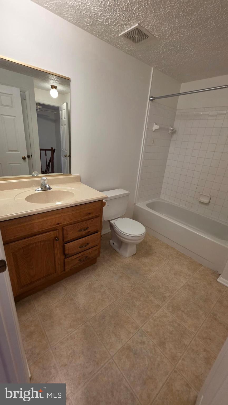 AMBER MEADOWS - Residential