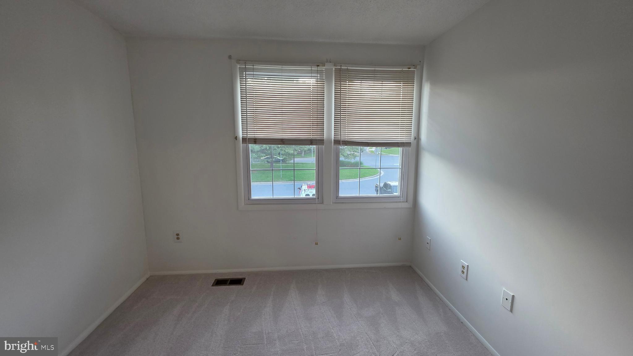 AMBER MEADOWS - Residential