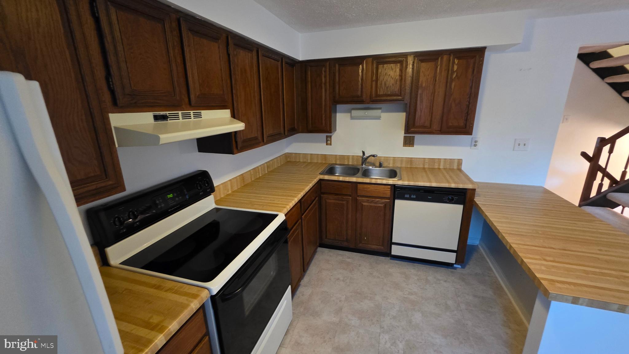 AMBER MEADOWS - Residential