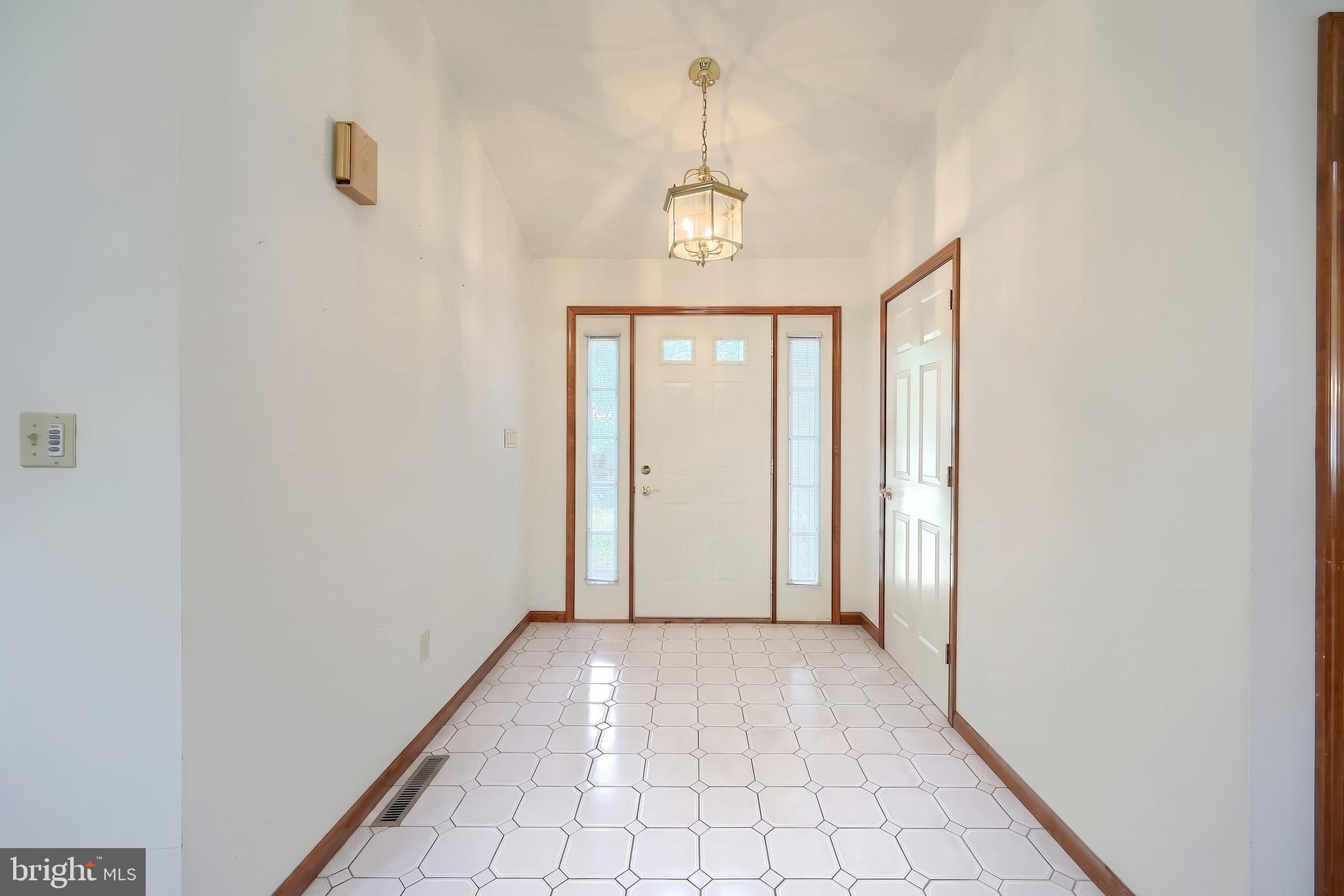 2874 SPARROW DRIVE
