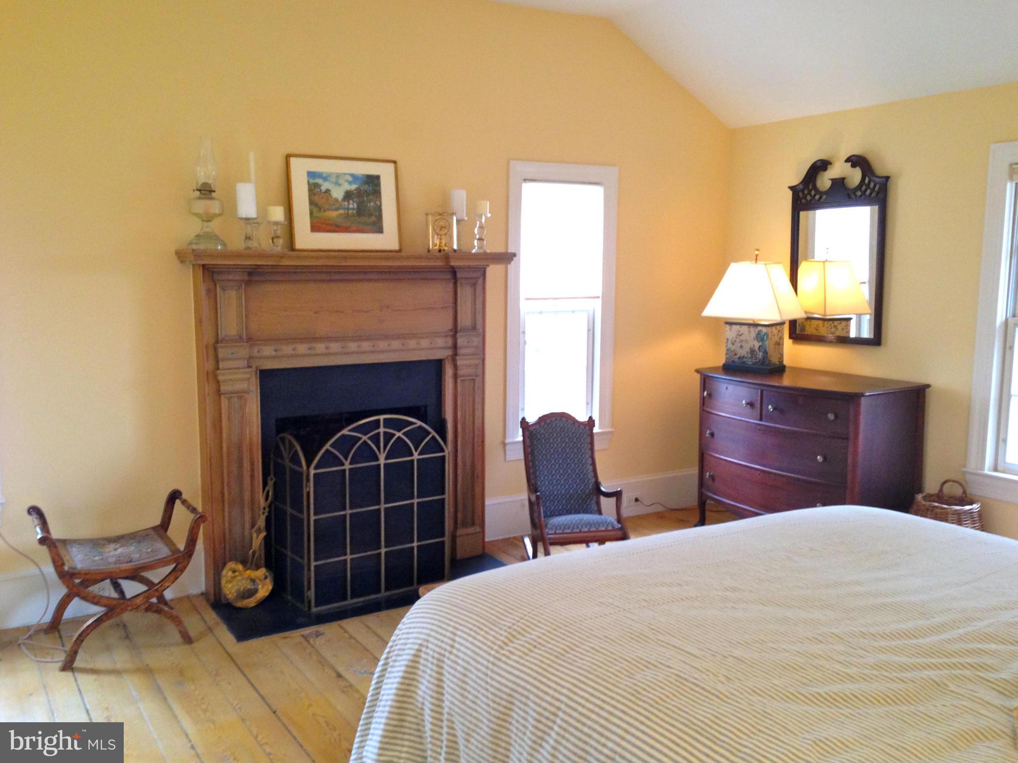 HUNTING HILL FARMS - Residential