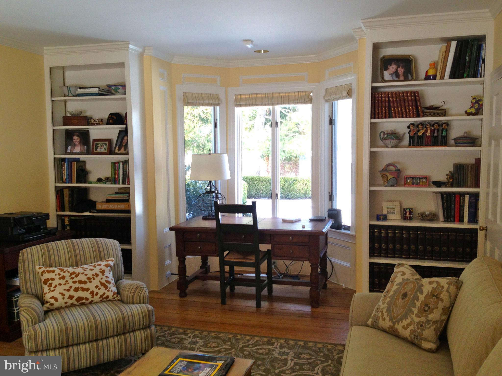 HUNTING HILL FARMS - Residential