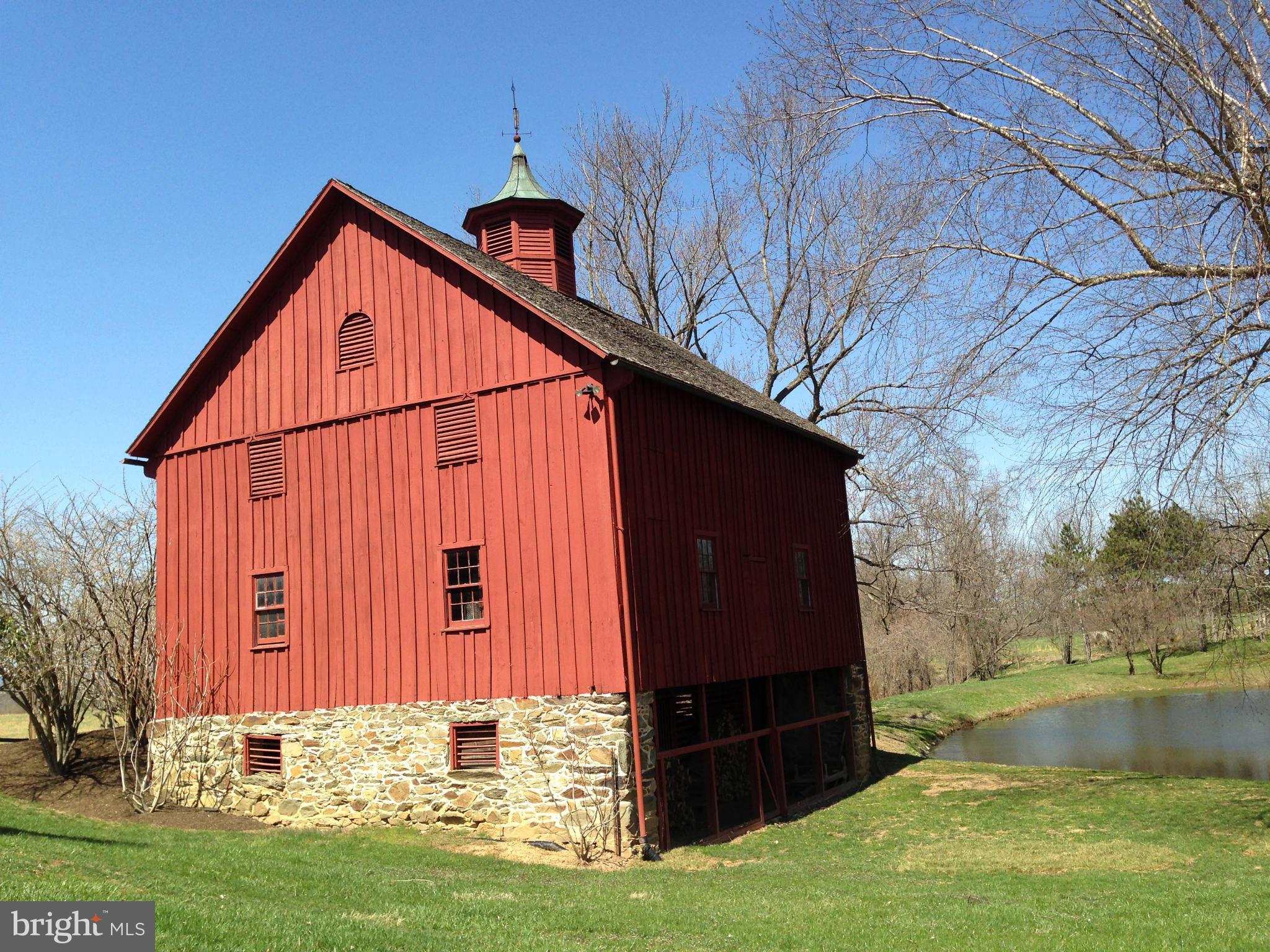 HUNTING HILL FARMS - Residential