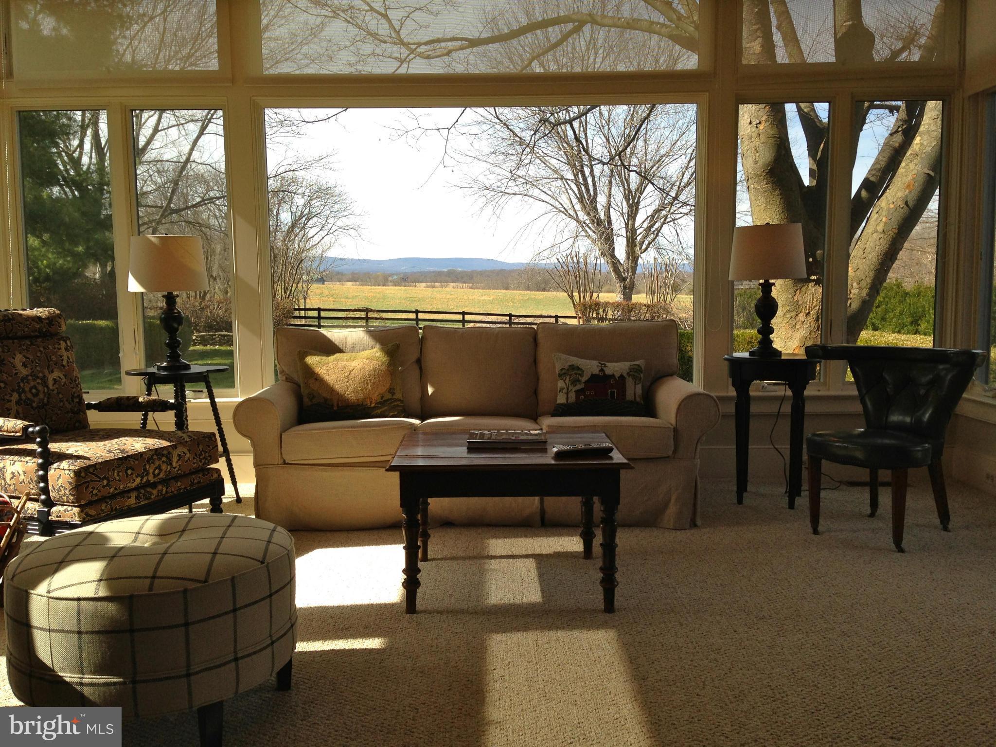 HUNTING HILL FARMS - Residential