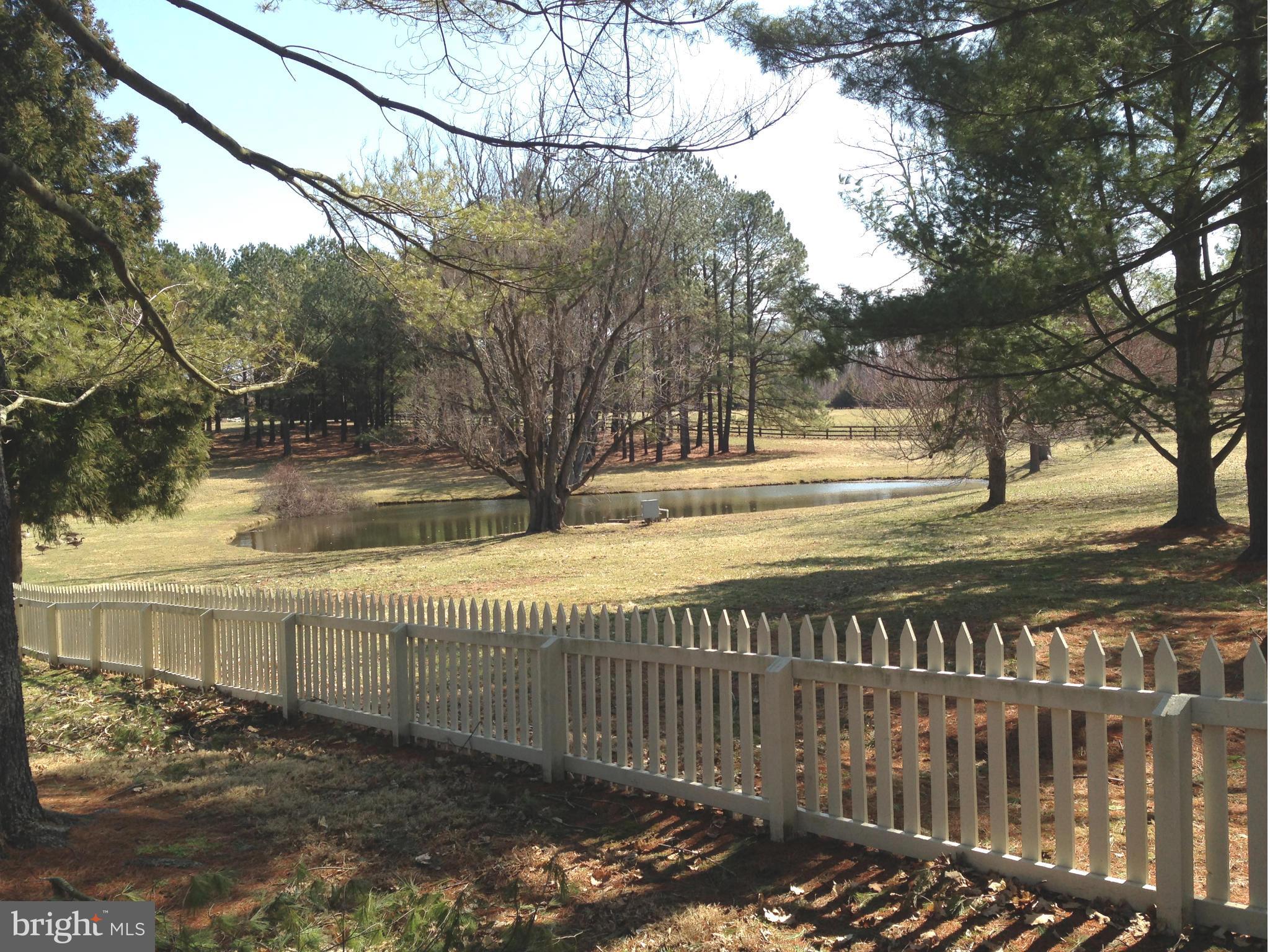 HUNTING HILL FARMS - Residential