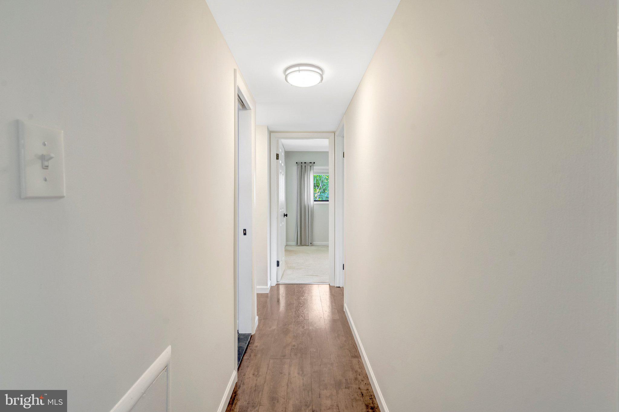 MCLEAN HILLS - Residential