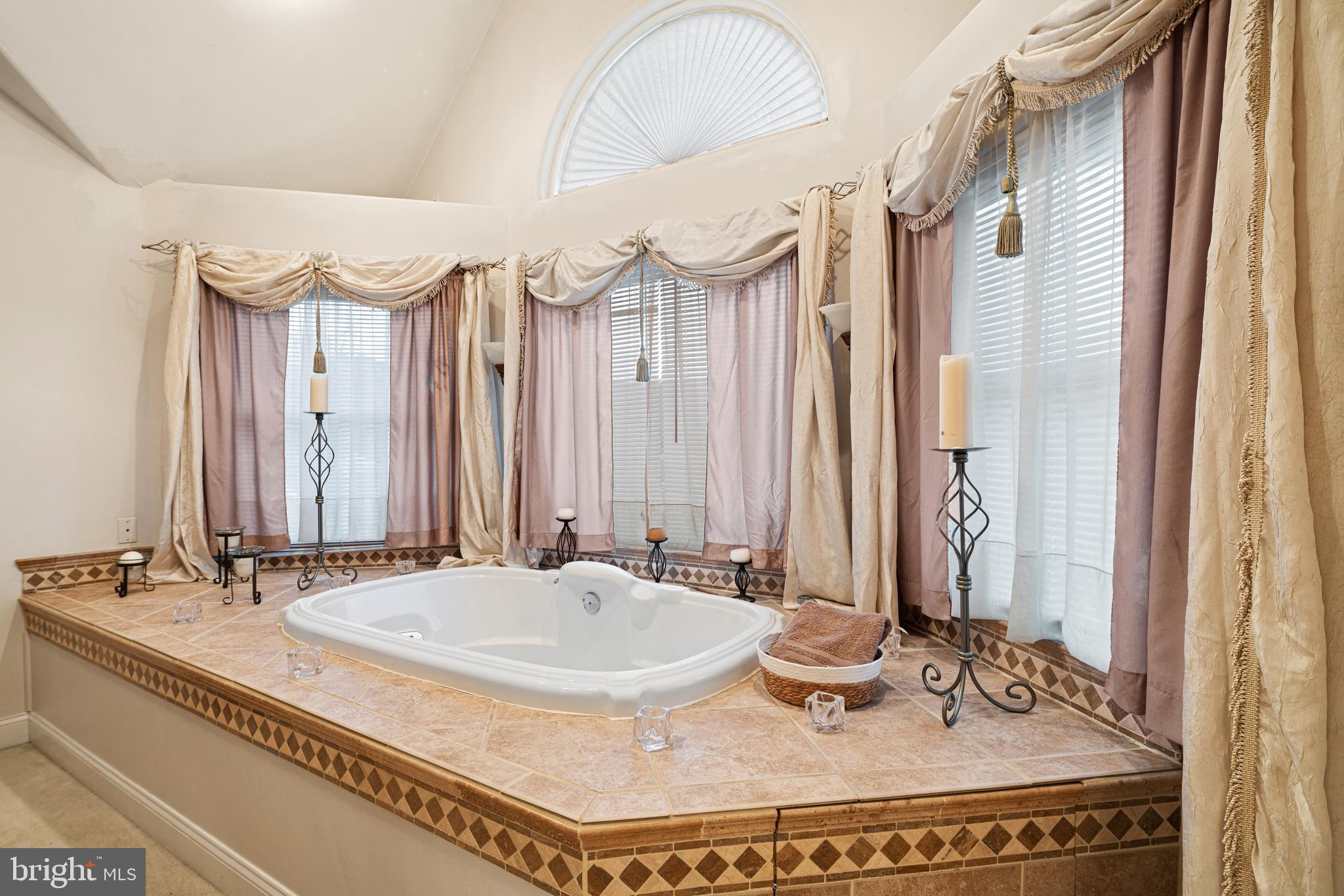 HIGHLAND PINES - Residential