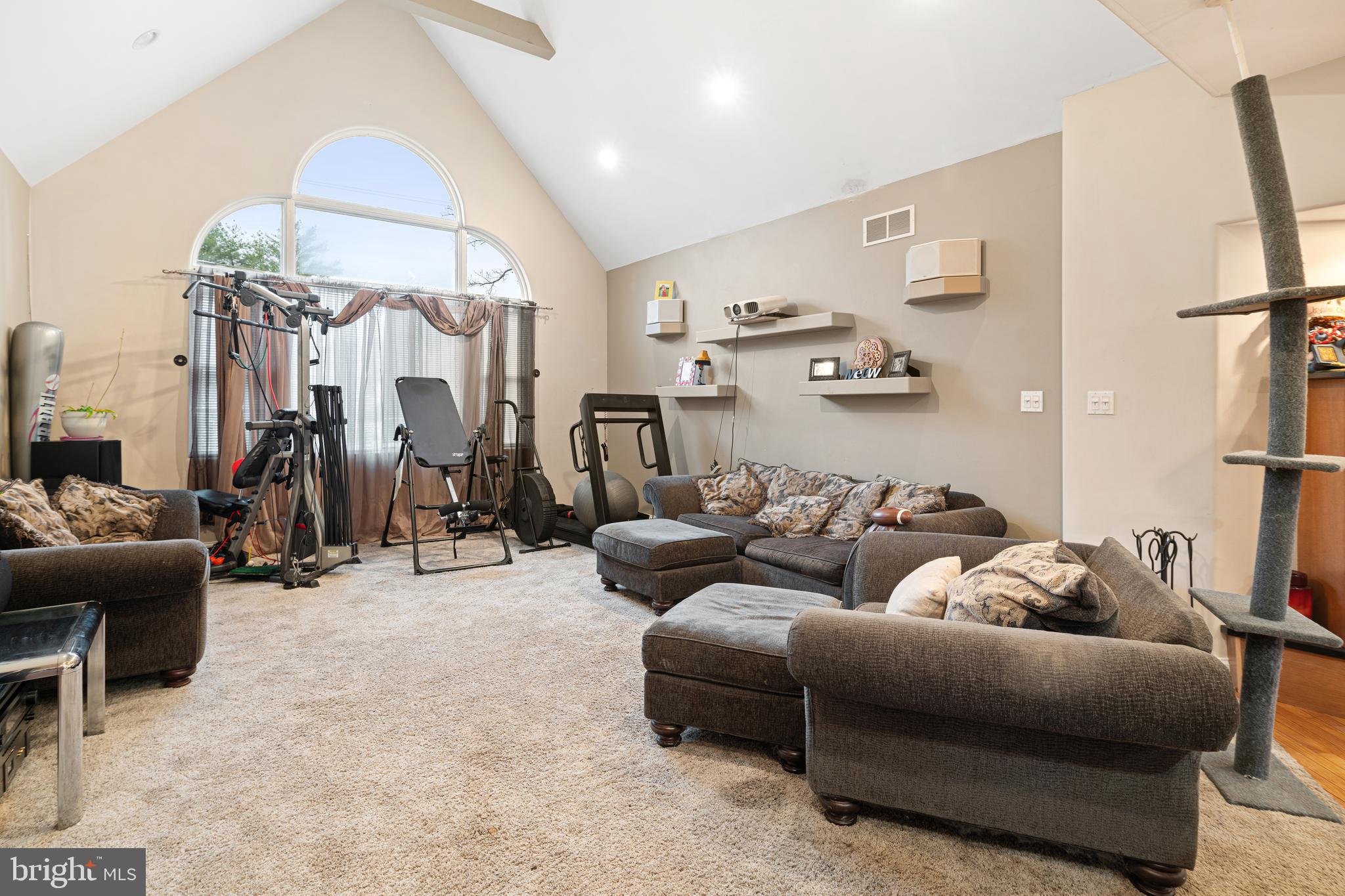 HIGHLAND PINES - Residential