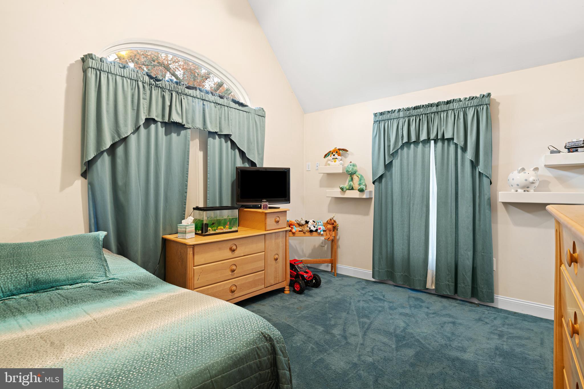 HIGHLAND PINES - Residential