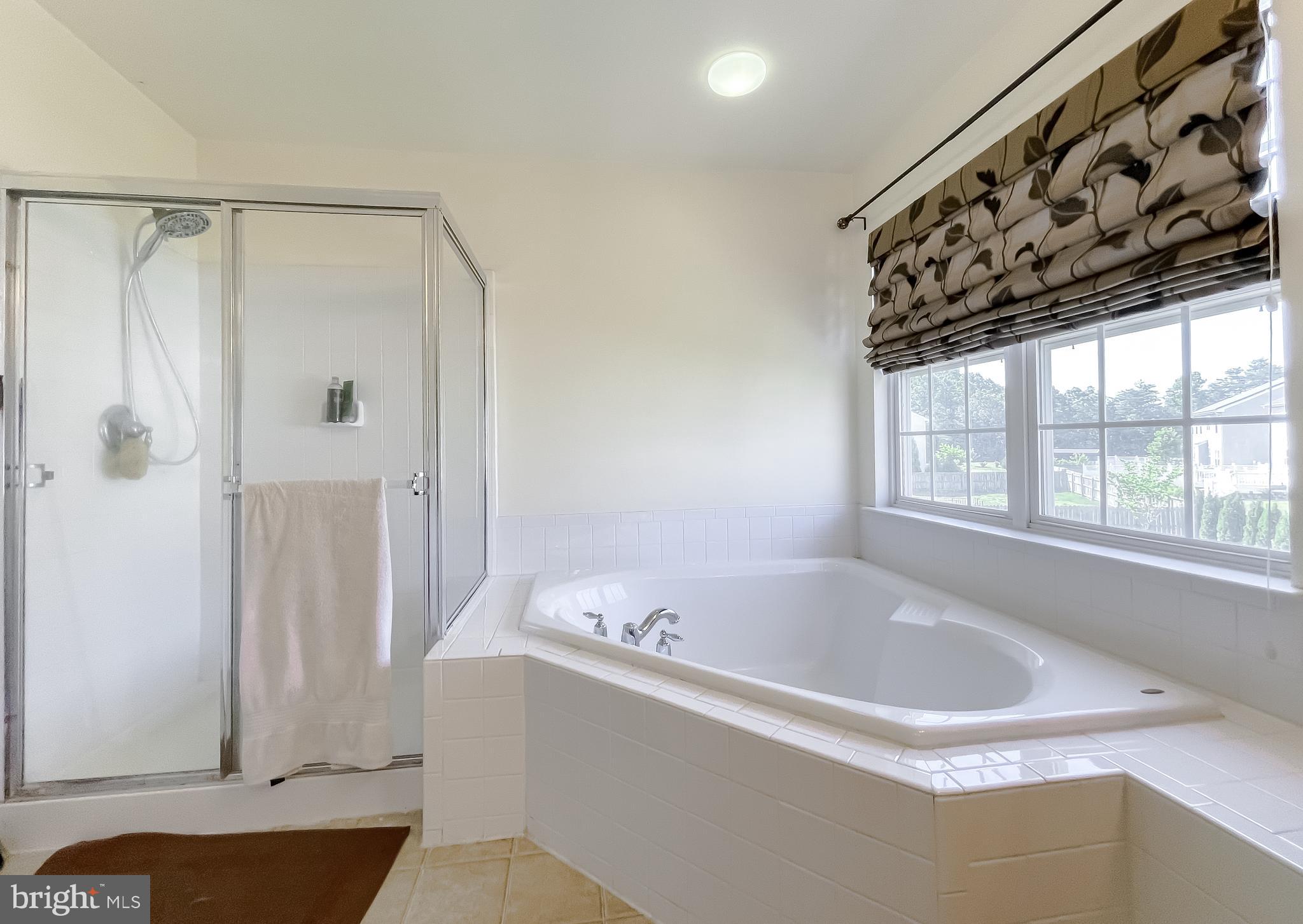 WESTBURY - Residential