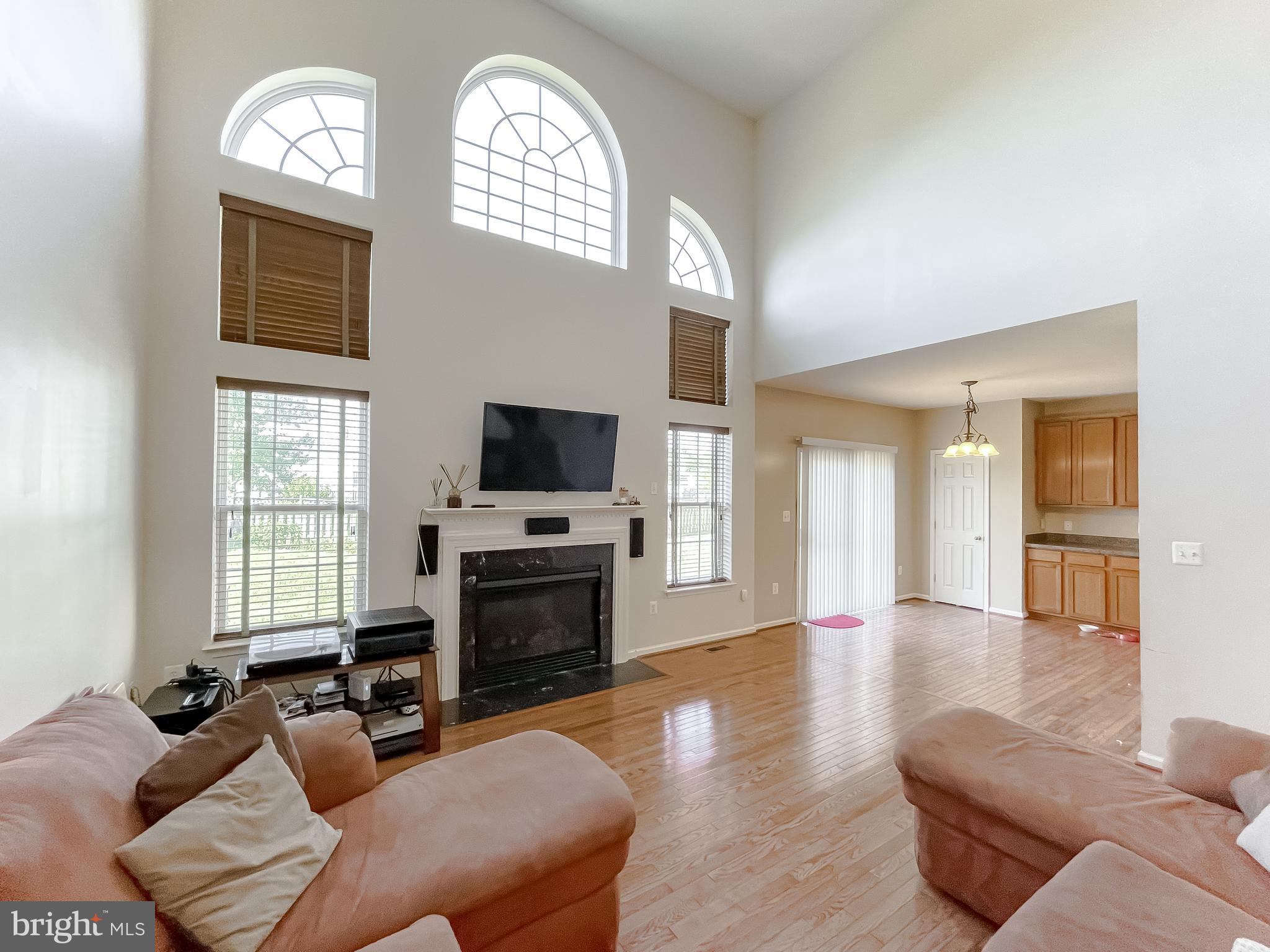 WESTBURY - Residential