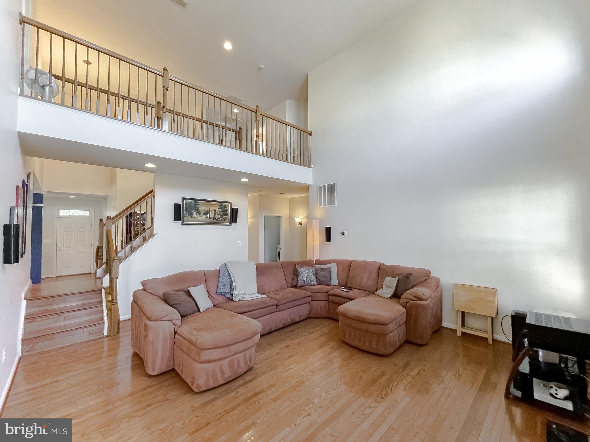 WESTBURY - Residential