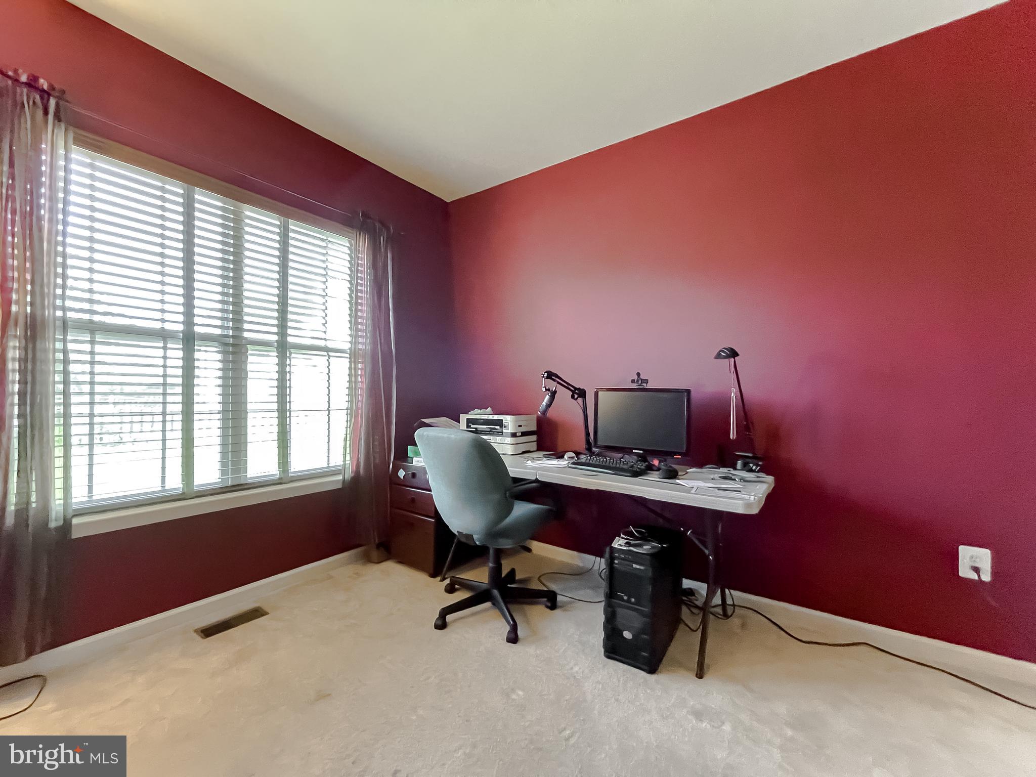 WESTBURY - Residential