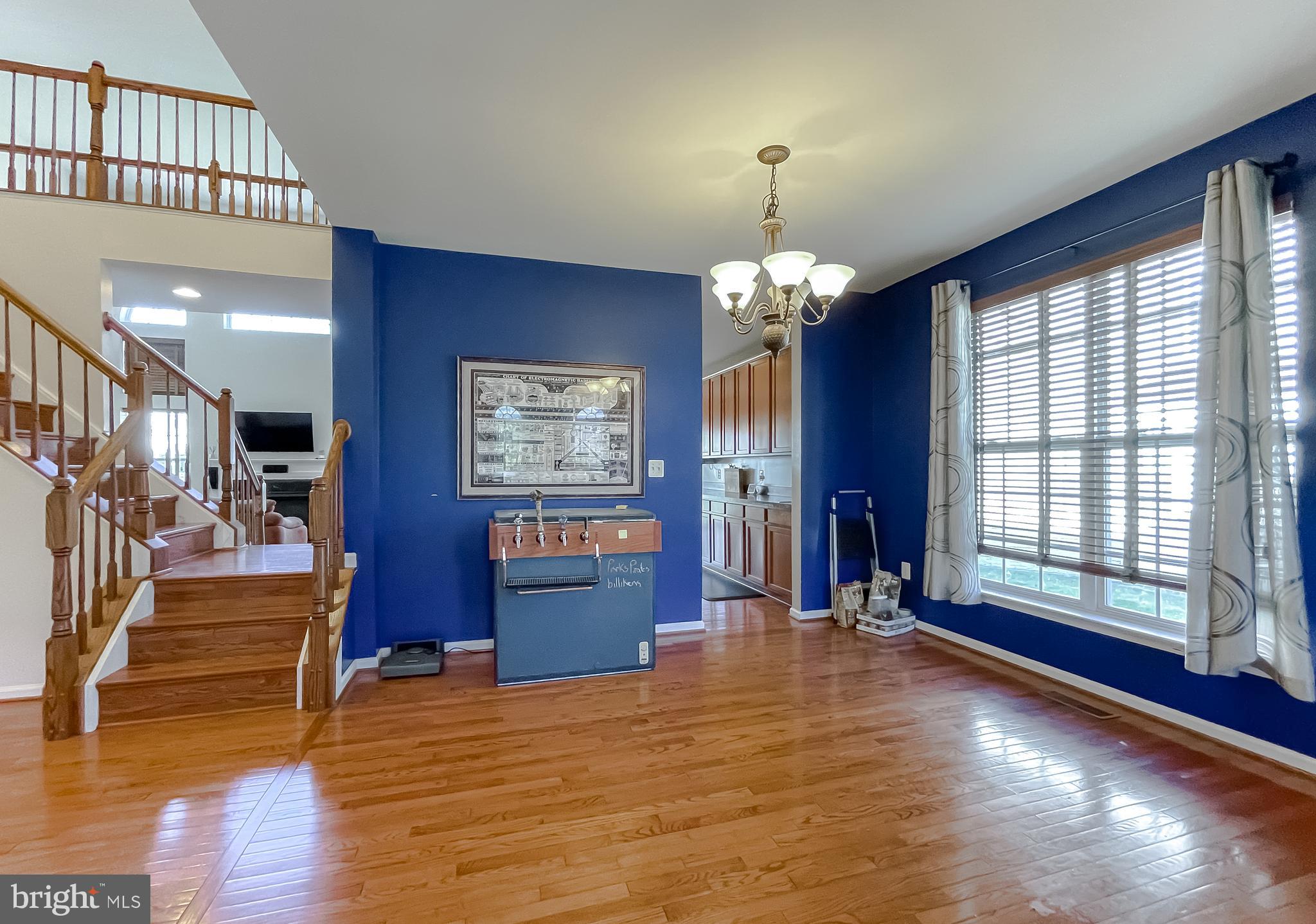 WESTBURY - Residential