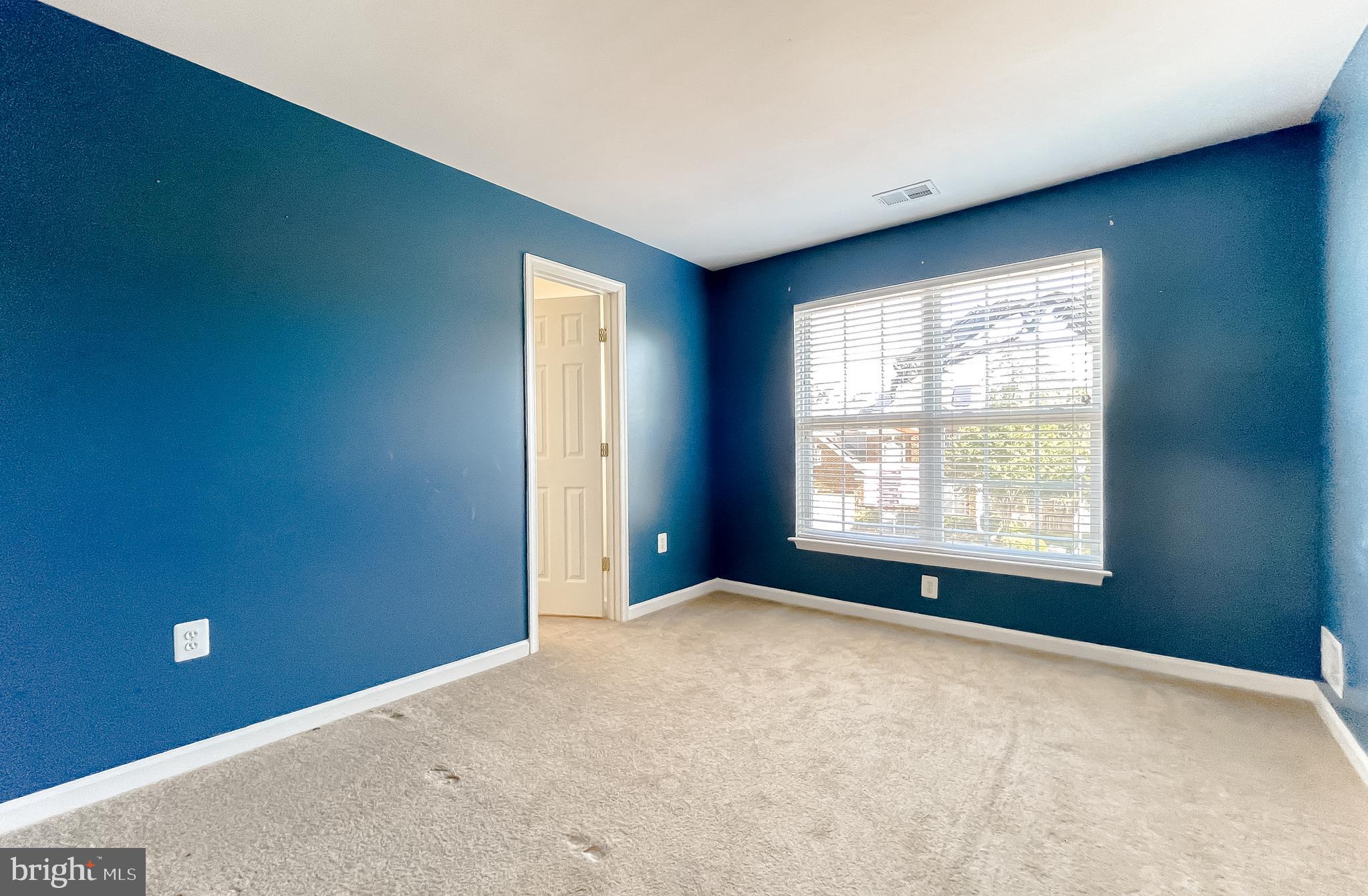 WESTBURY - Residential