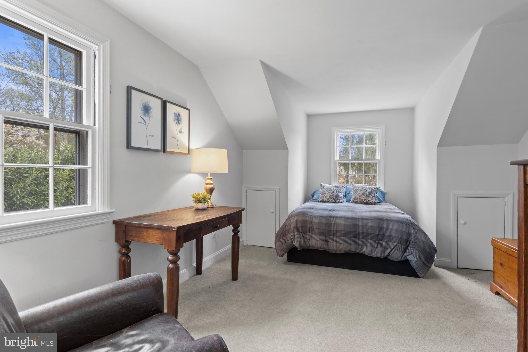 SOUTH WAYNE - Residential