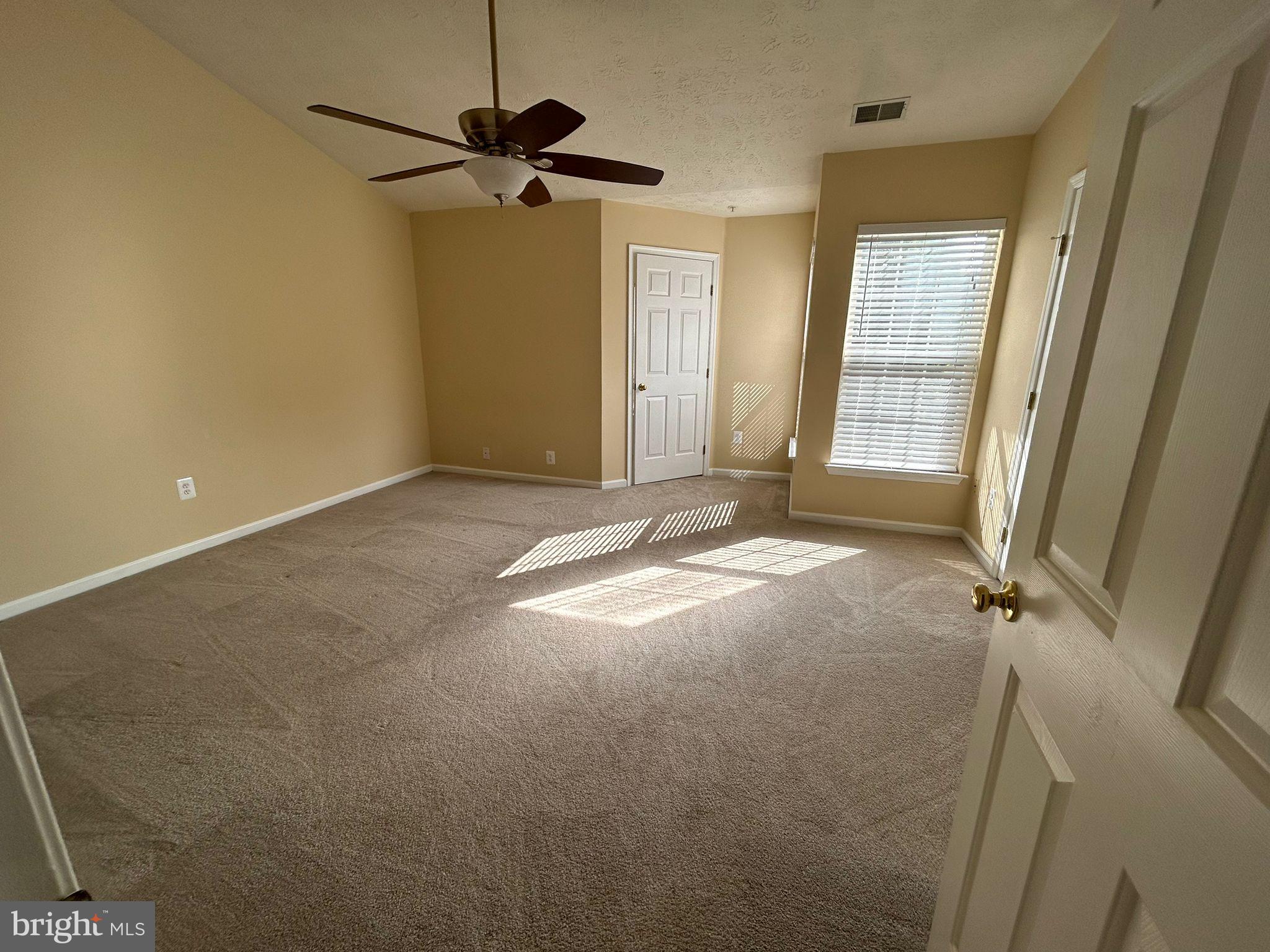 PAPILLON - Residential Lease