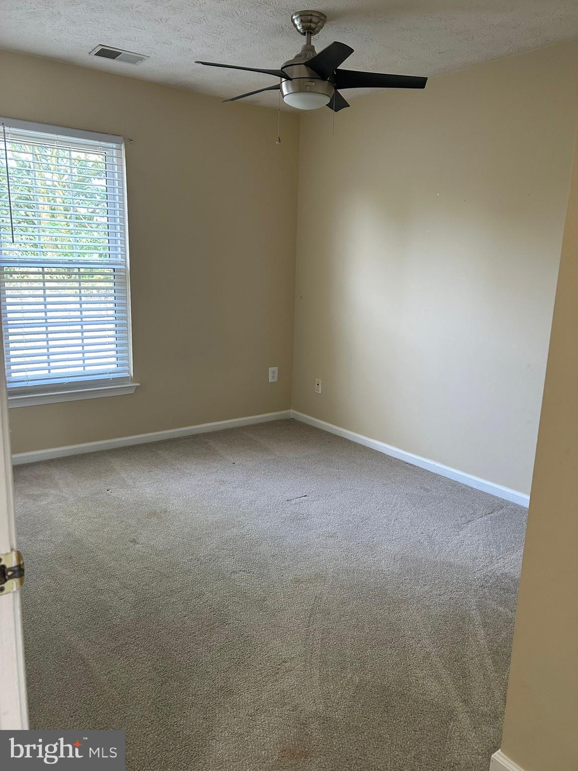 PAPILLON - Residential Lease