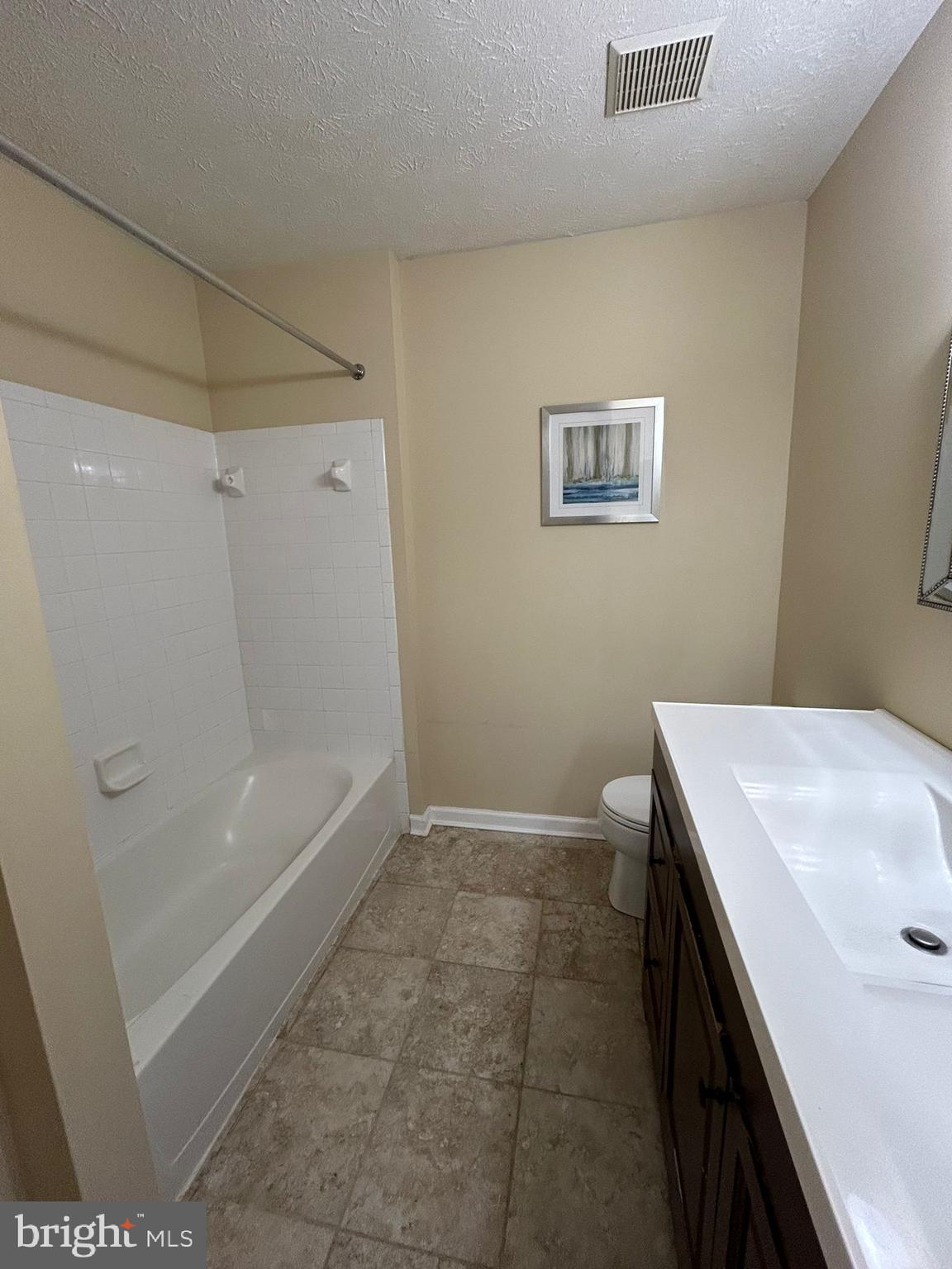 PAPILLON - Residential Lease