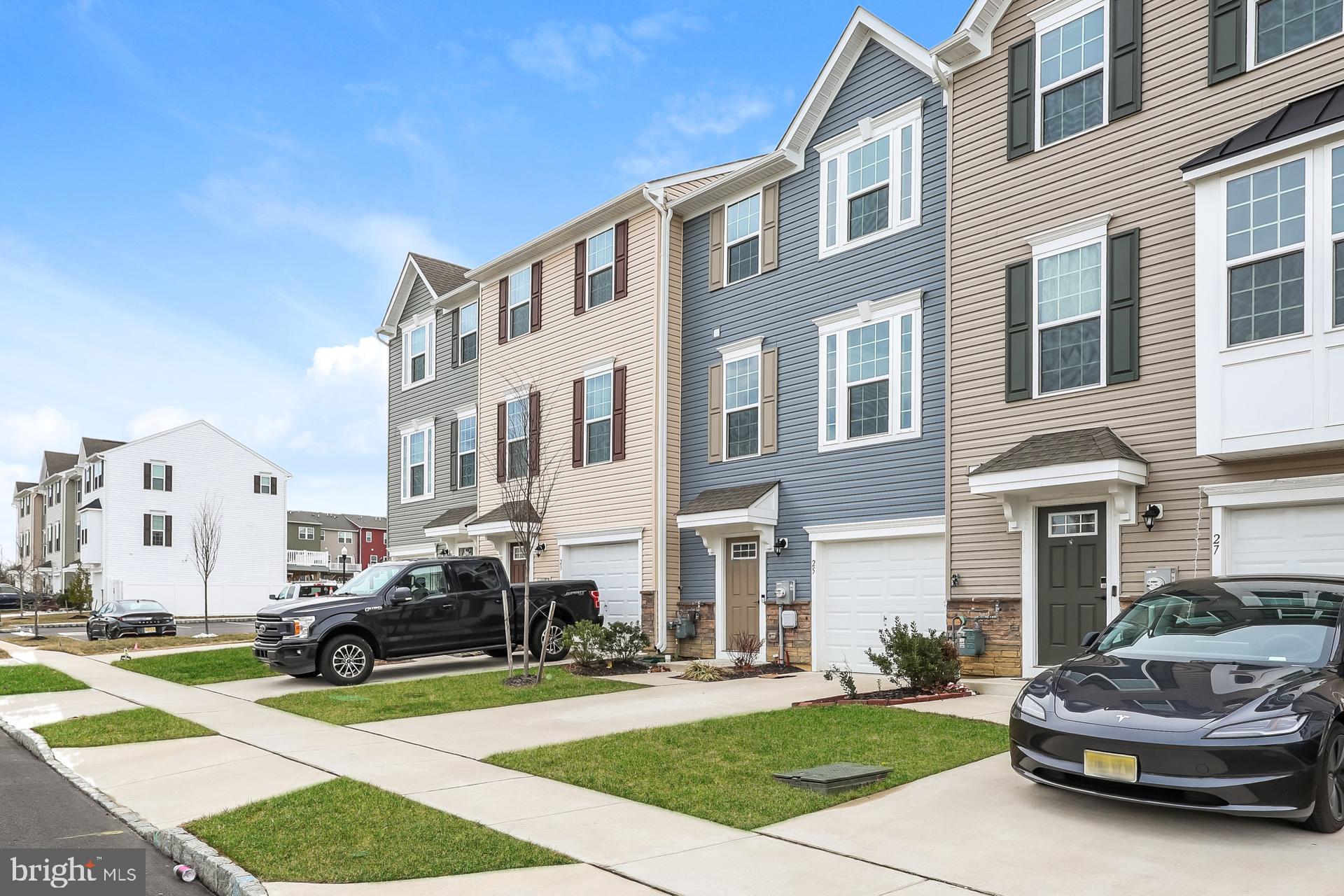 25 CONTINENTAL BOULEVARD